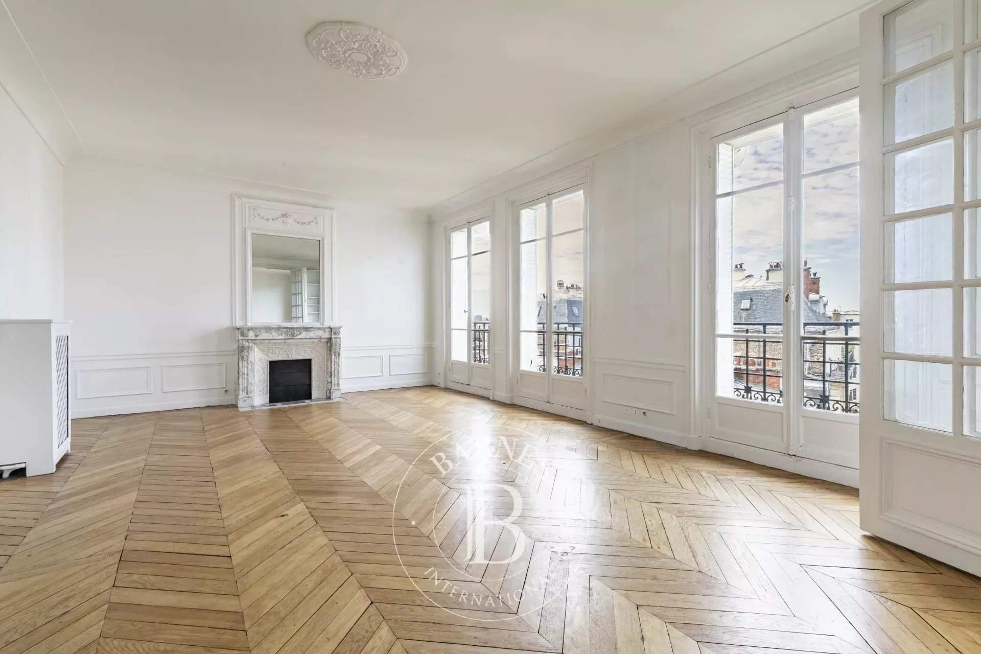 Paris  - Appartement 5 Pi&egrave;ces 3 Chambres - picture 8