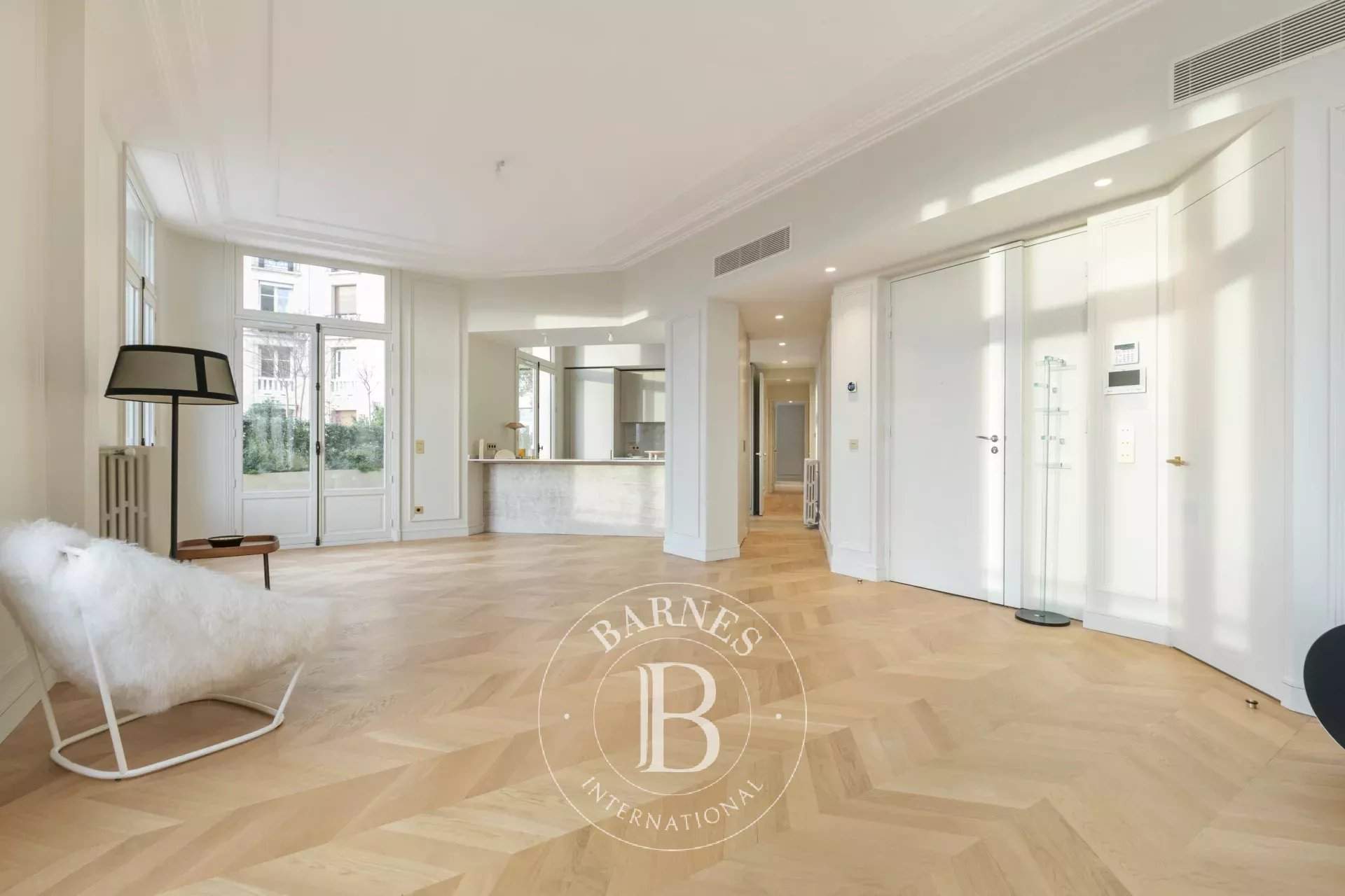 Paris  - Appartement 4 Pi&egrave;ces 2 Chambres - picture 4