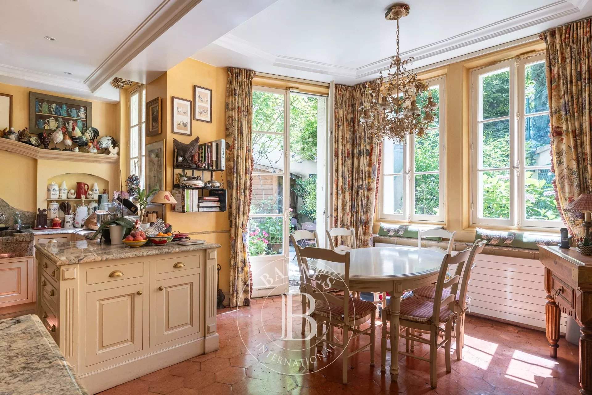 Paris  - Maison 12 Pi&egrave;ces 6 Chambres - picture 7