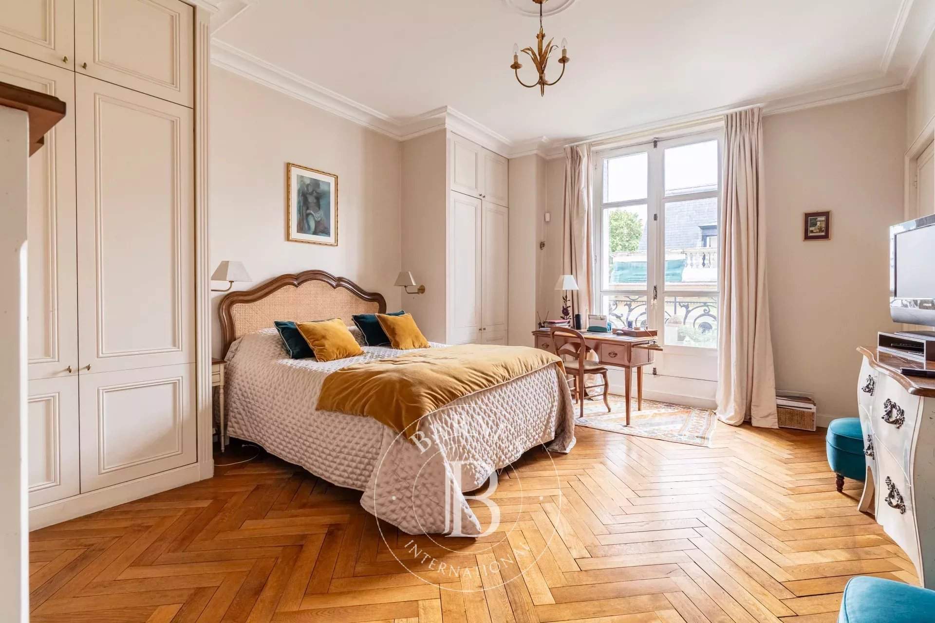 Paris  - Appartement 7 Pièces 4 Chambres - picture 8
