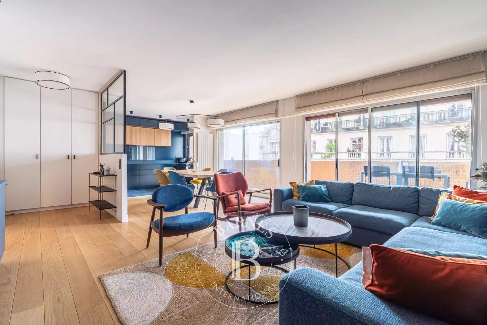 Paris  - Apartment 3 Bedrooms - picture 1