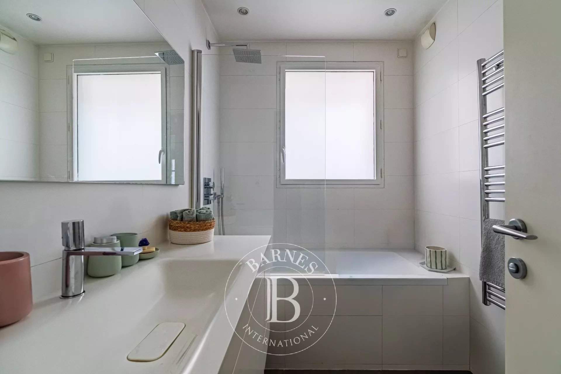 Paris  - Apartment 3 Bedrooms - picture 16