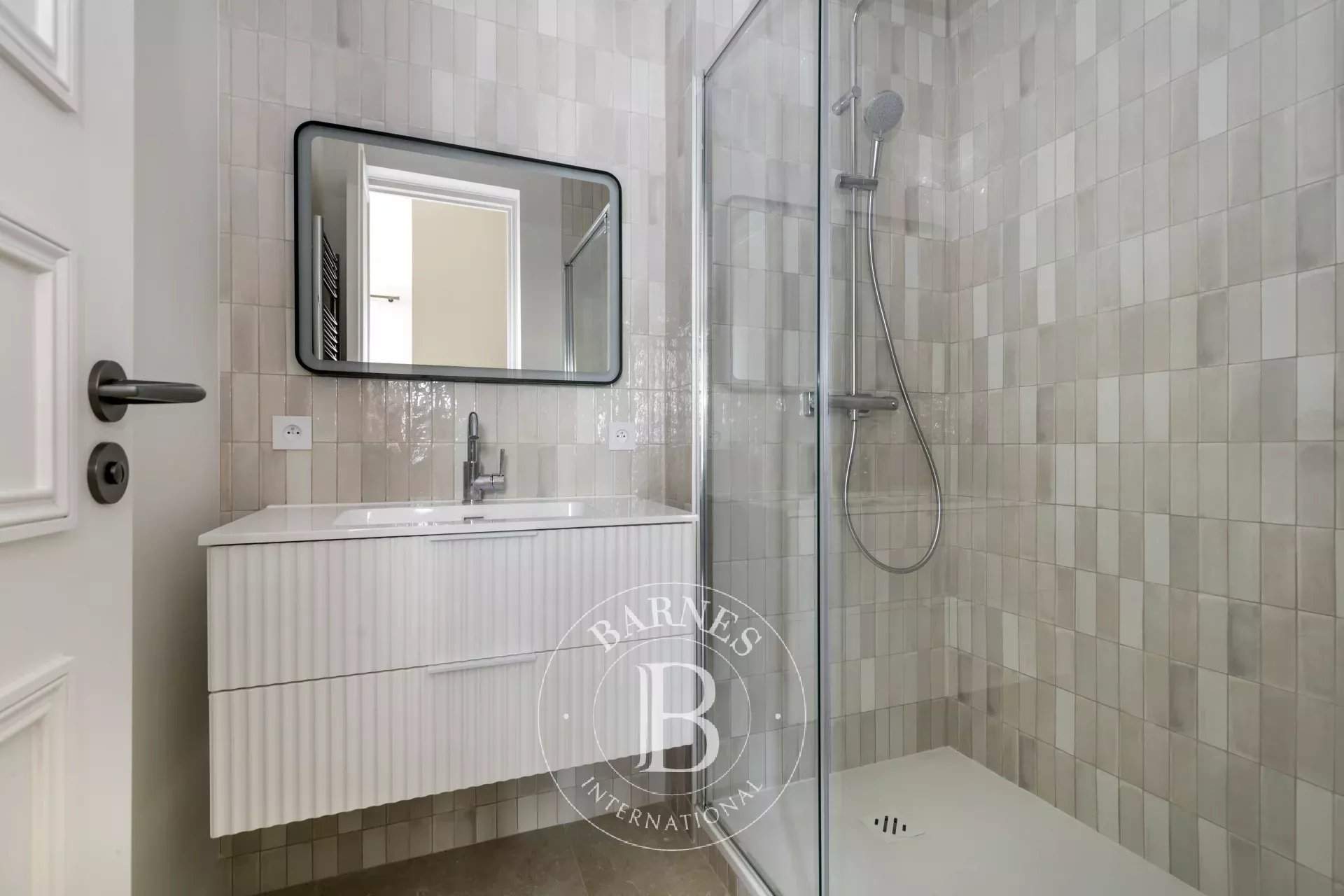 Paris  - Apartment 3 Bedrooms - picture 5