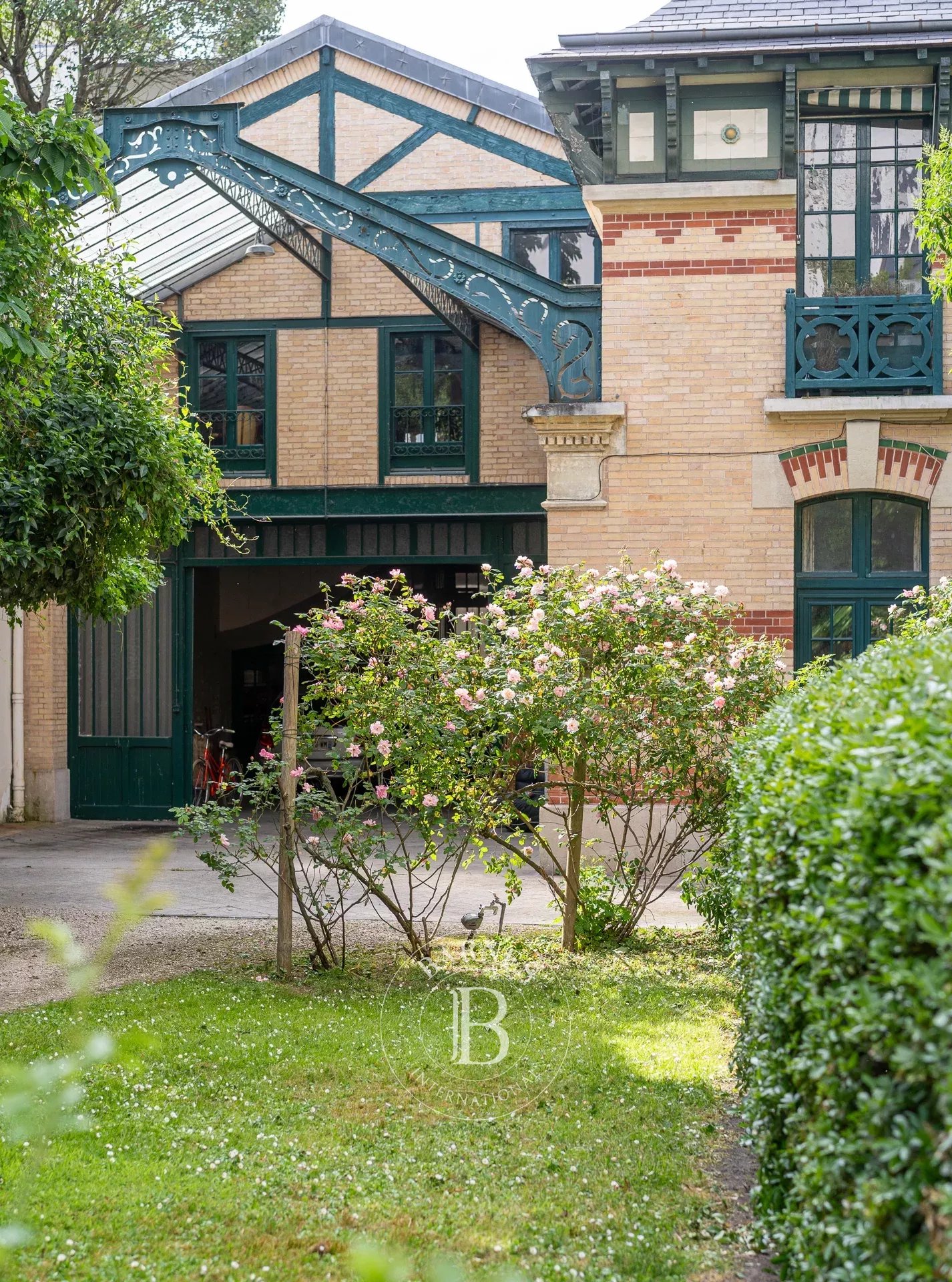 Paris  - House 10 Bedrooms - picture 3