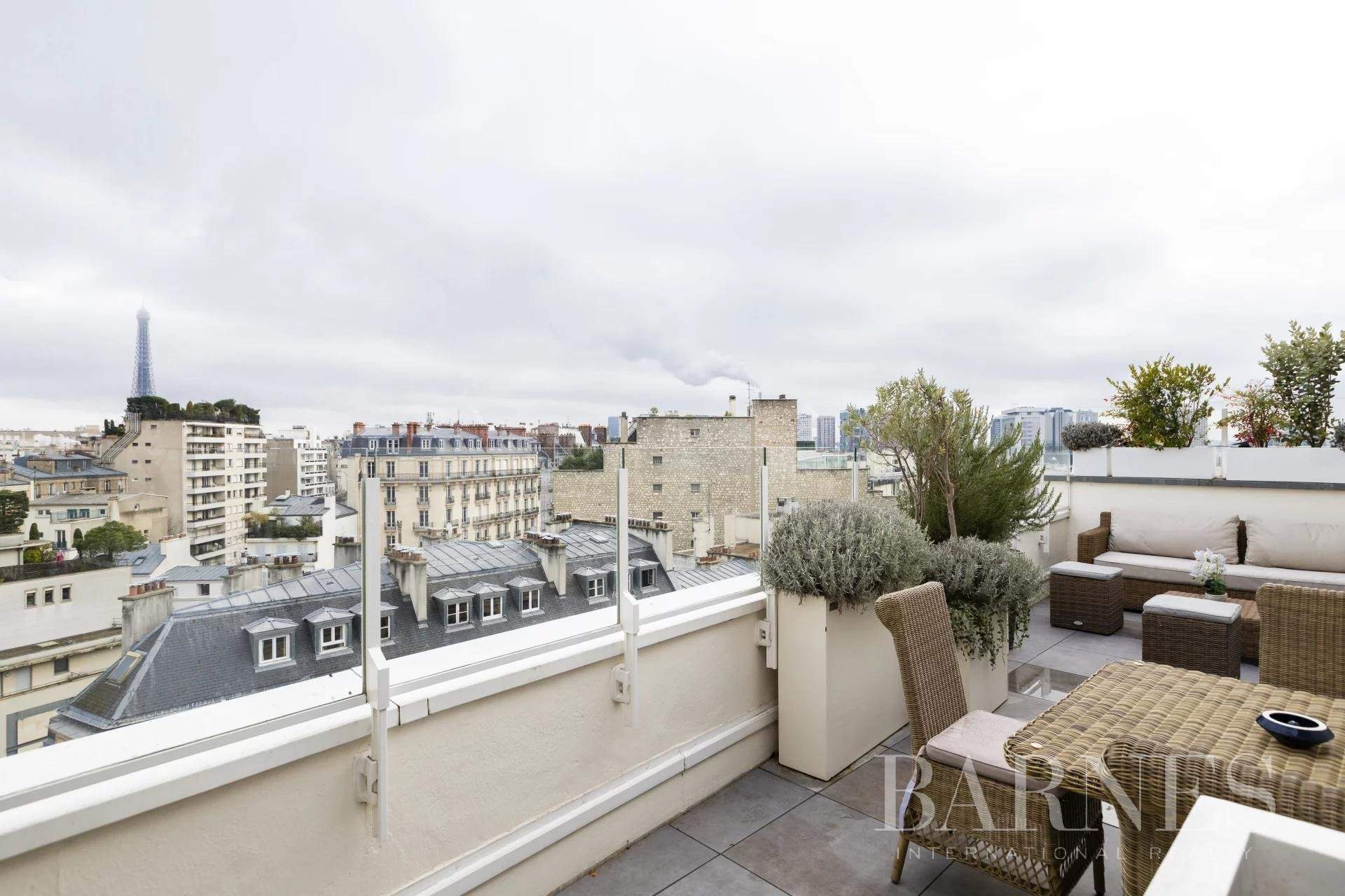Paris  - Appartement 8 Pièces 4 Chambres - picture 1