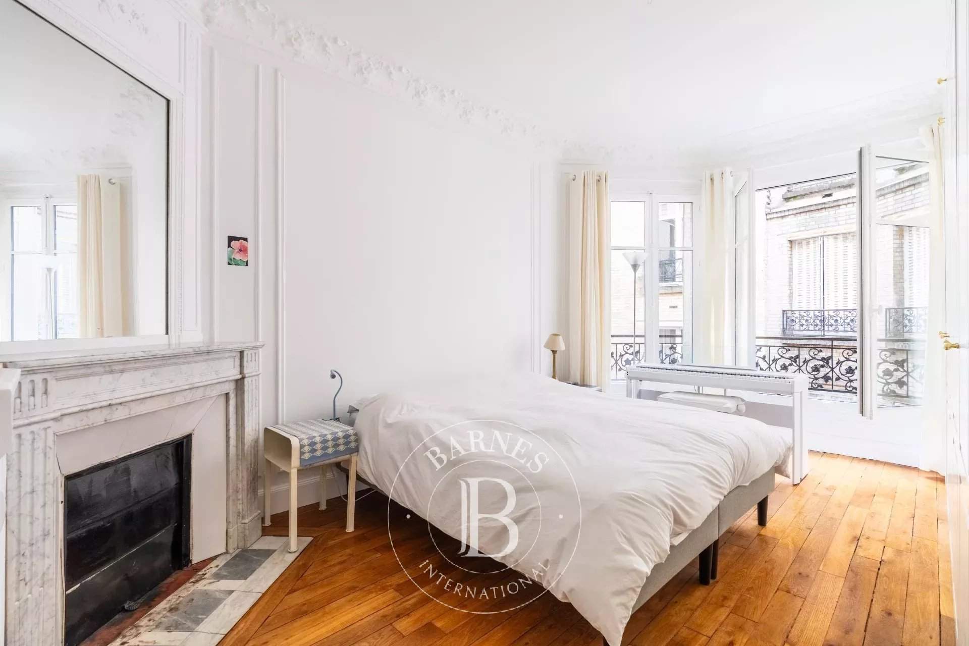 Paris  - Apartment 2 Bedrooms - picture 12