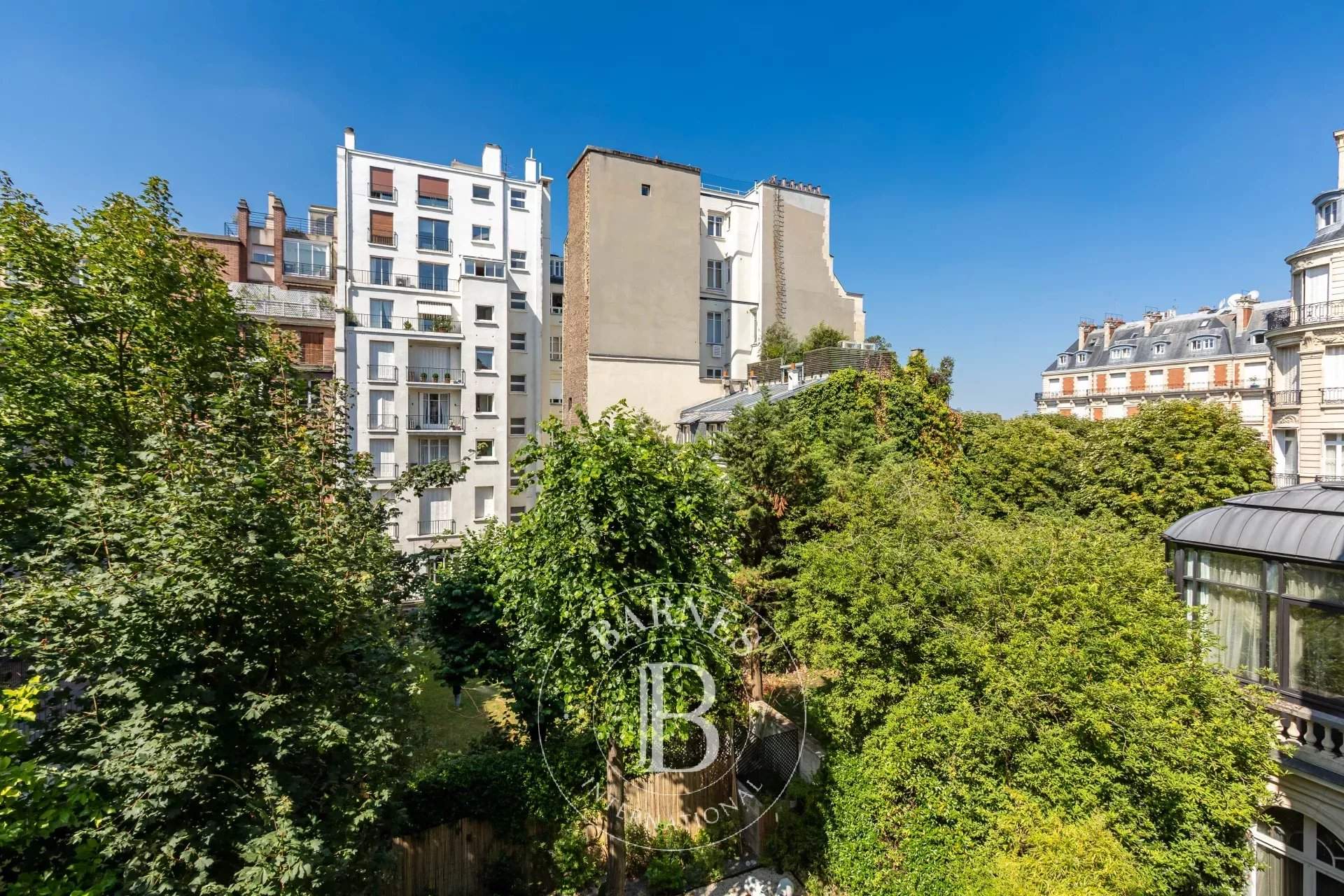Paris  - Apartment 3 Bedrooms - picture 12