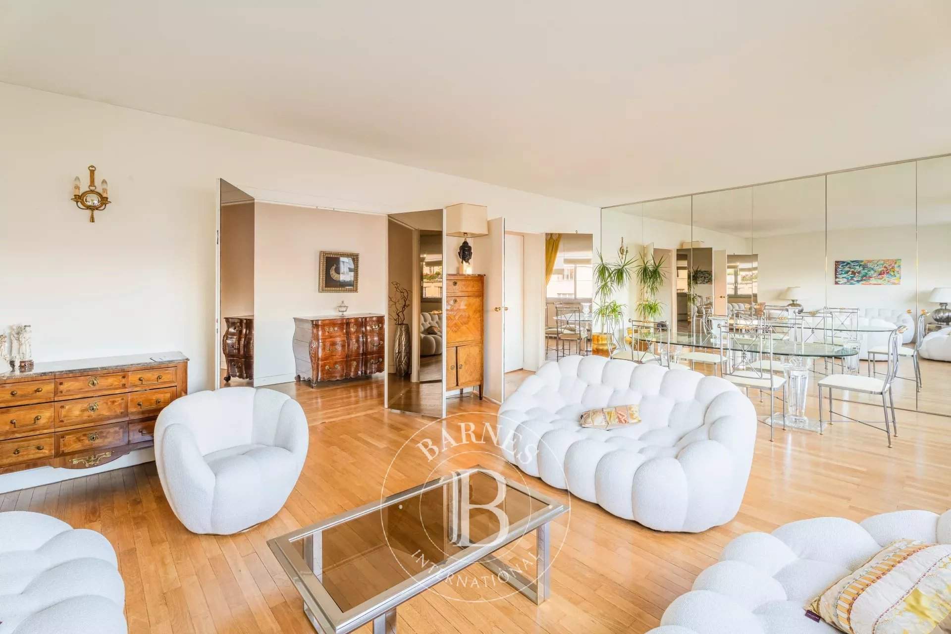 Paris  - Apartment 3 Bedrooms - picture 6