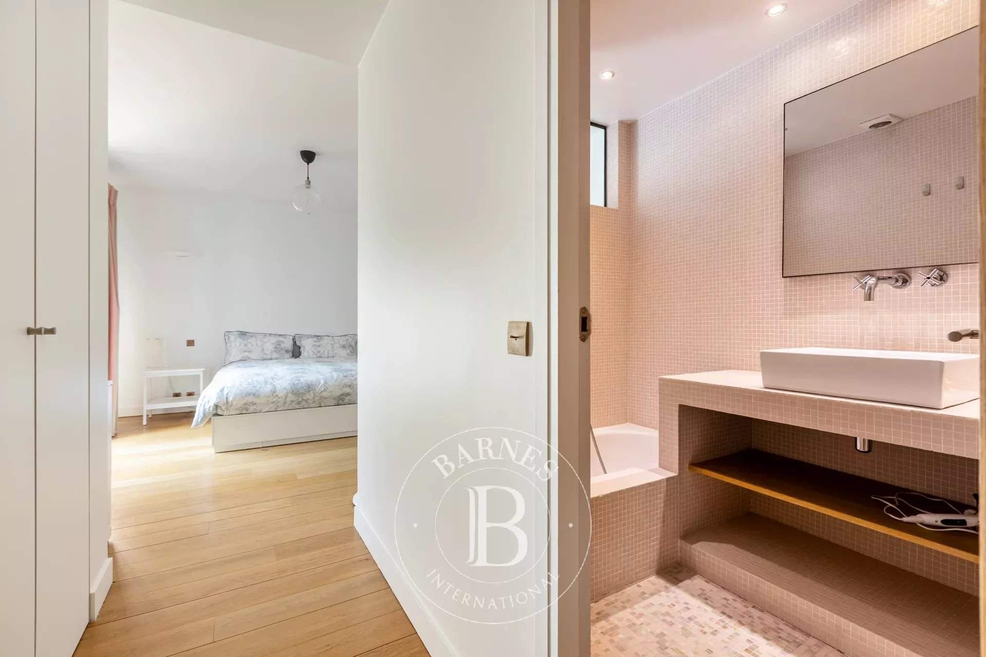 Paris  - Mansion 6 Bedrooms - picture 19