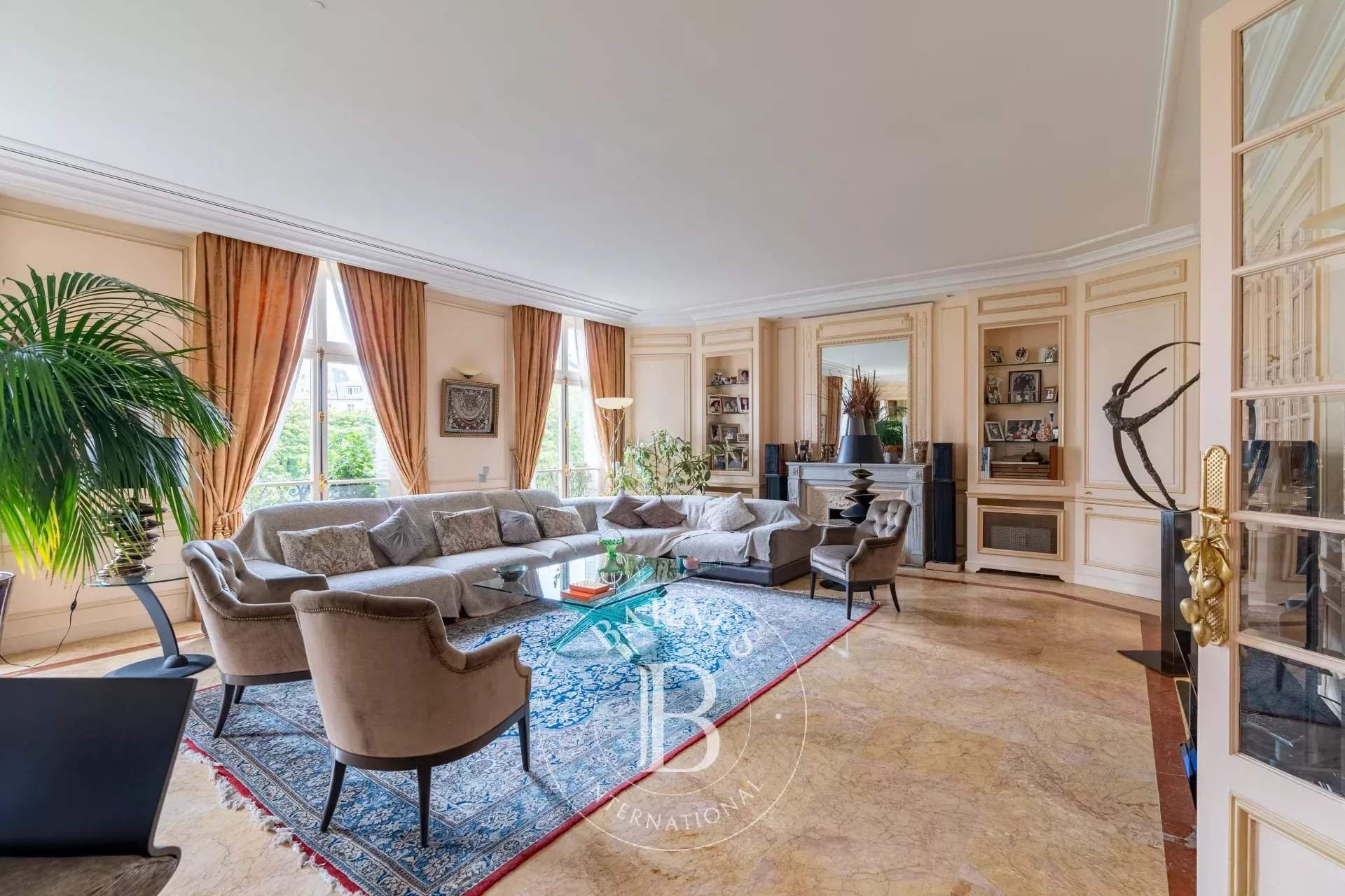 Paris  - Apartment 4 Bedrooms - picture 12