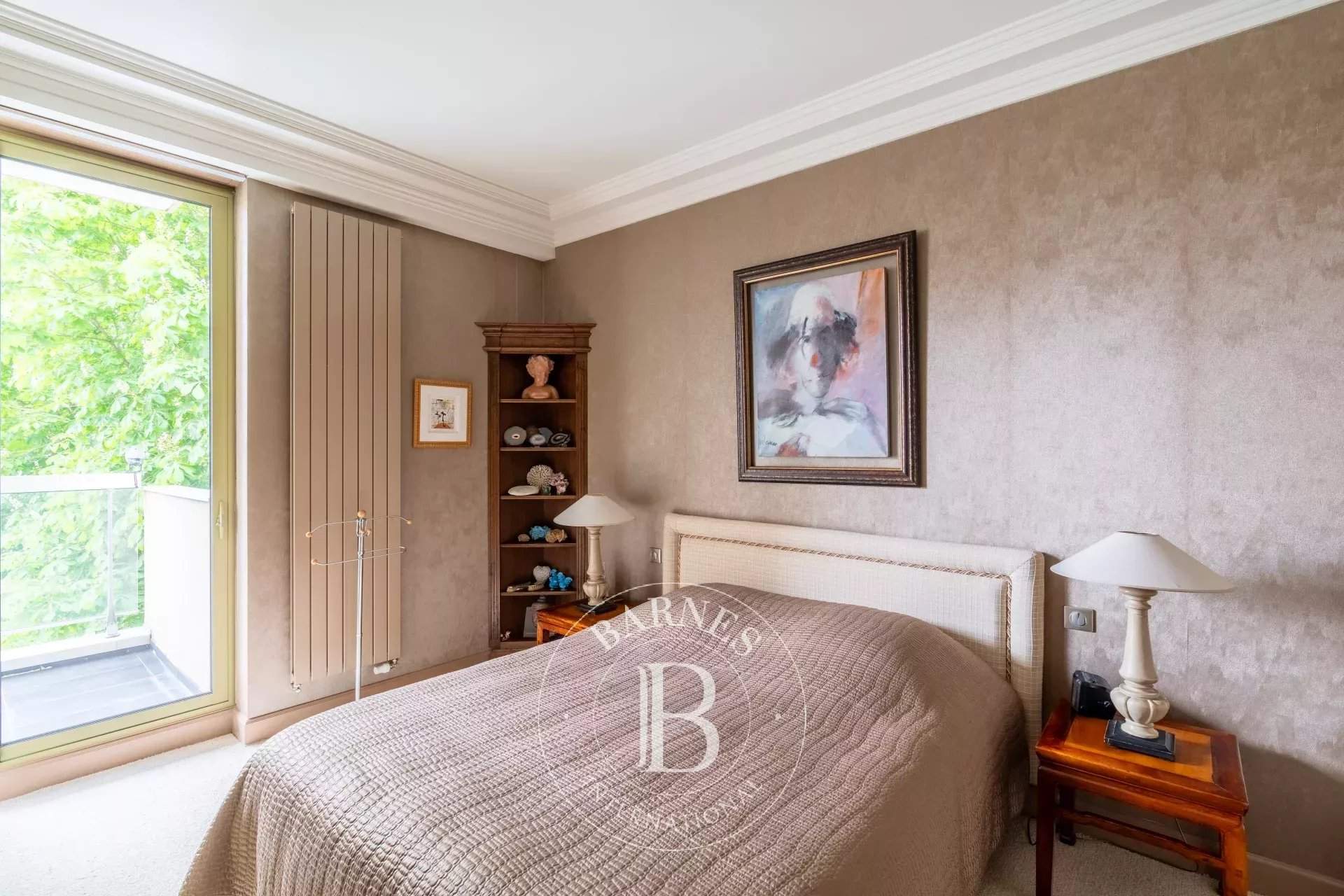 Paris  - Apartment 3 Bedrooms - picture 9