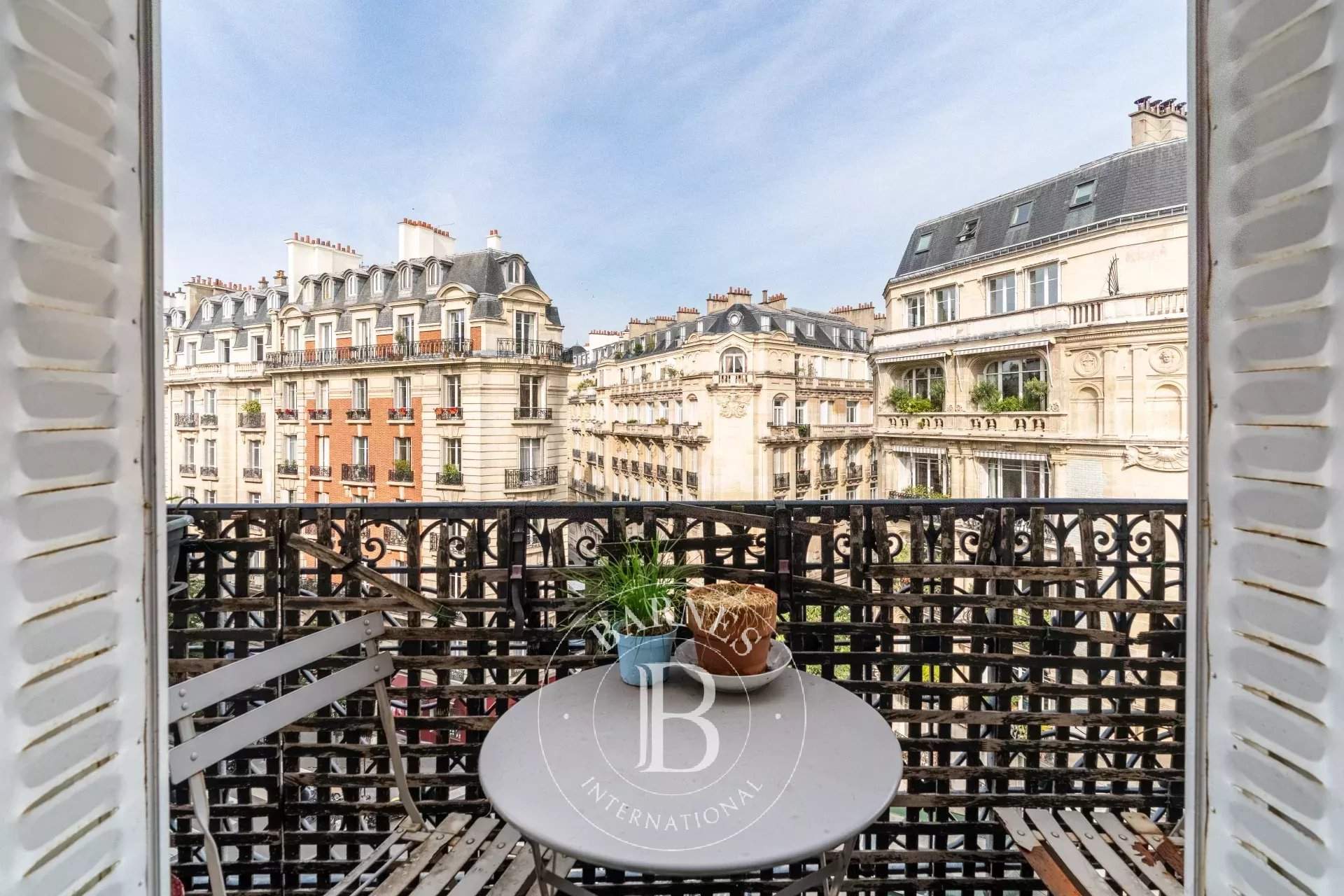 Paris  - Appartement 5 Pièces 4 Chambres - picture 1