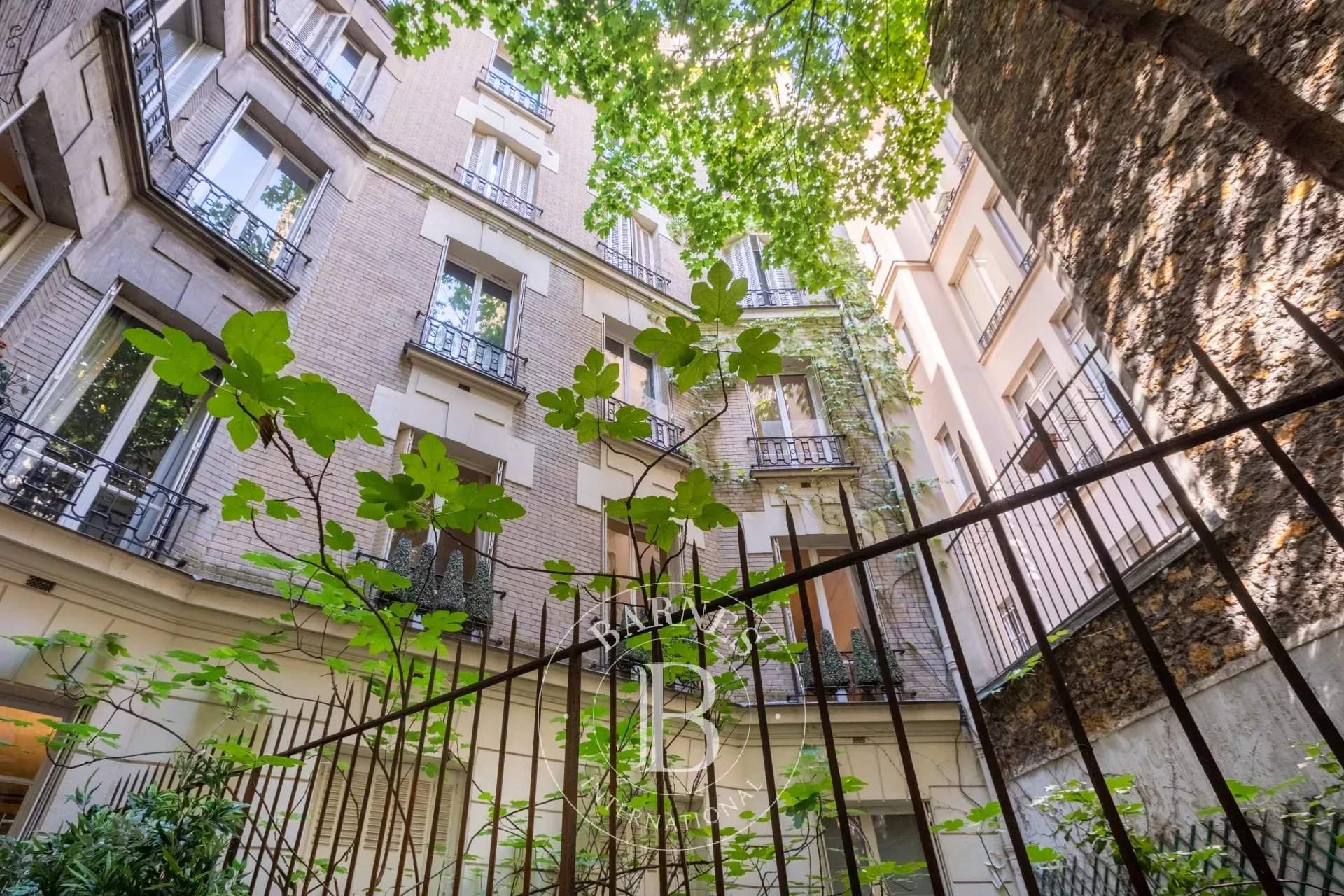 Paris  - Appartement  - picture 19