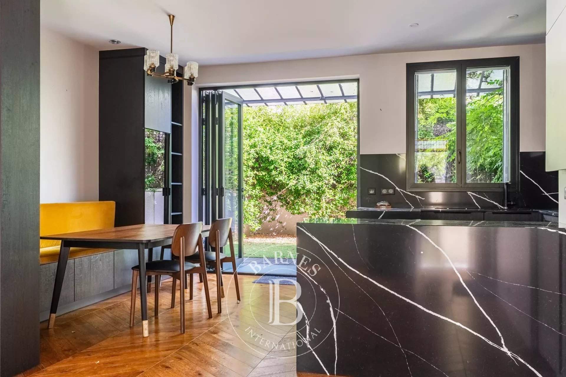 Paris  - Townhouse 3 Bedrooms - picture 10