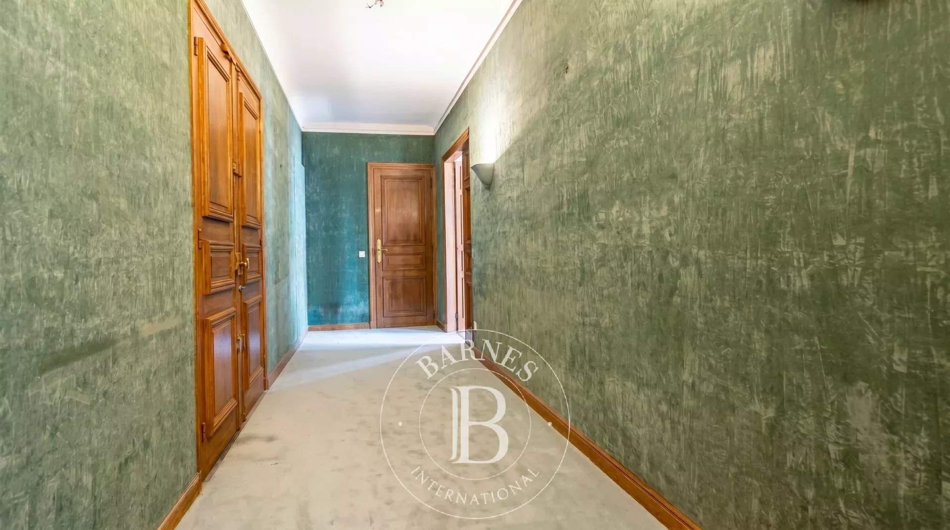 Paris  - Appartement 7 Pi&egrave;ces 4 Chambres - picture 12