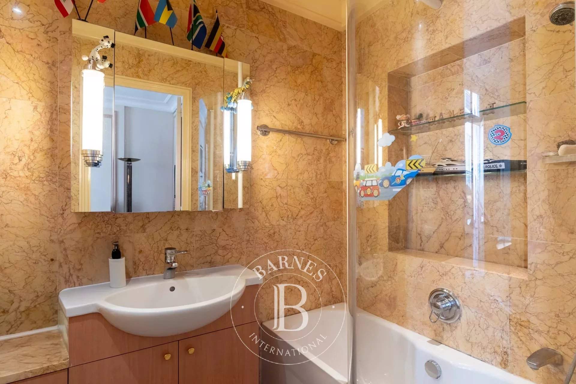 Paris  - Apartment 4 Bedrooms - picture 16