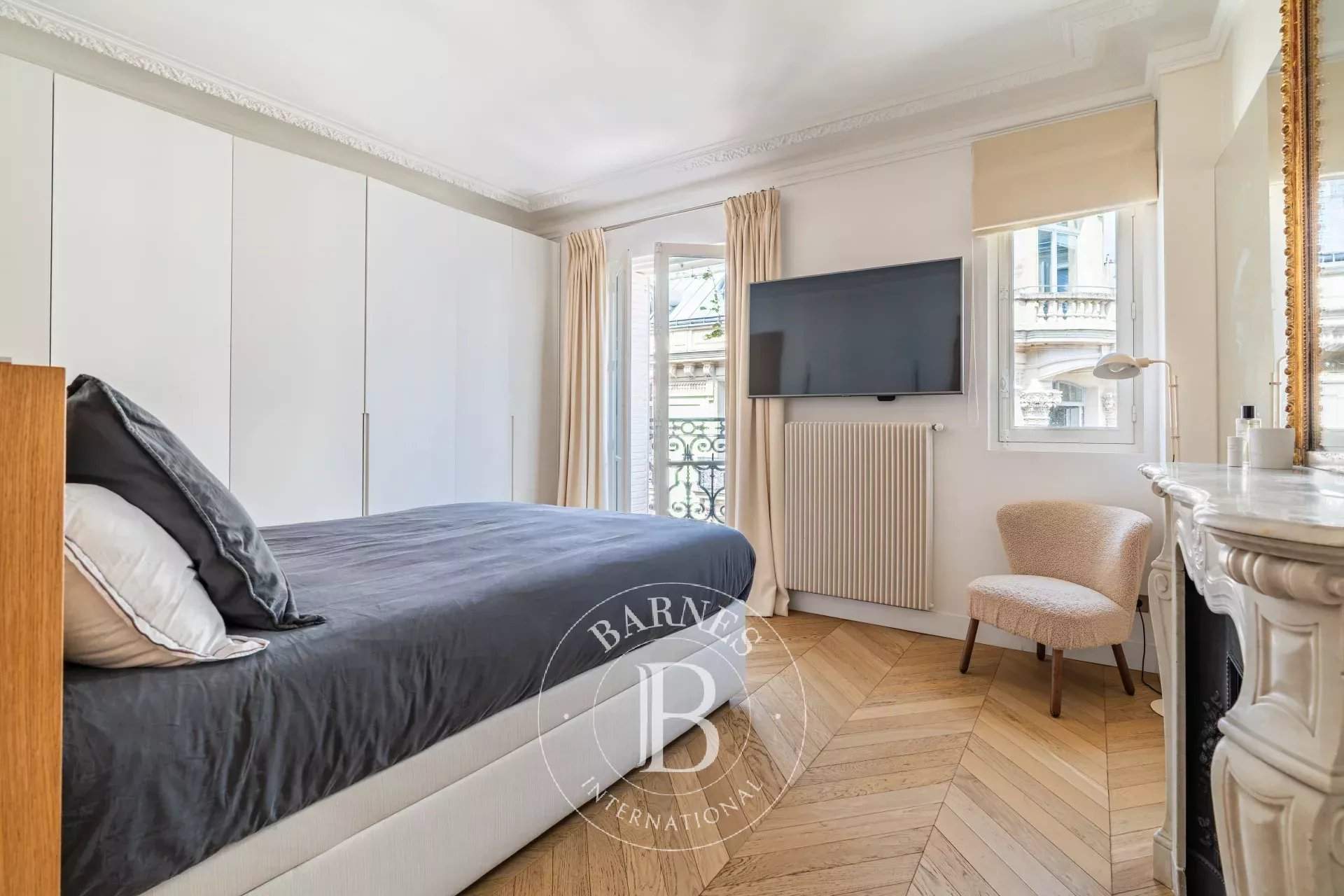 Paris  - Apartment 3 Bedrooms - picture 12
