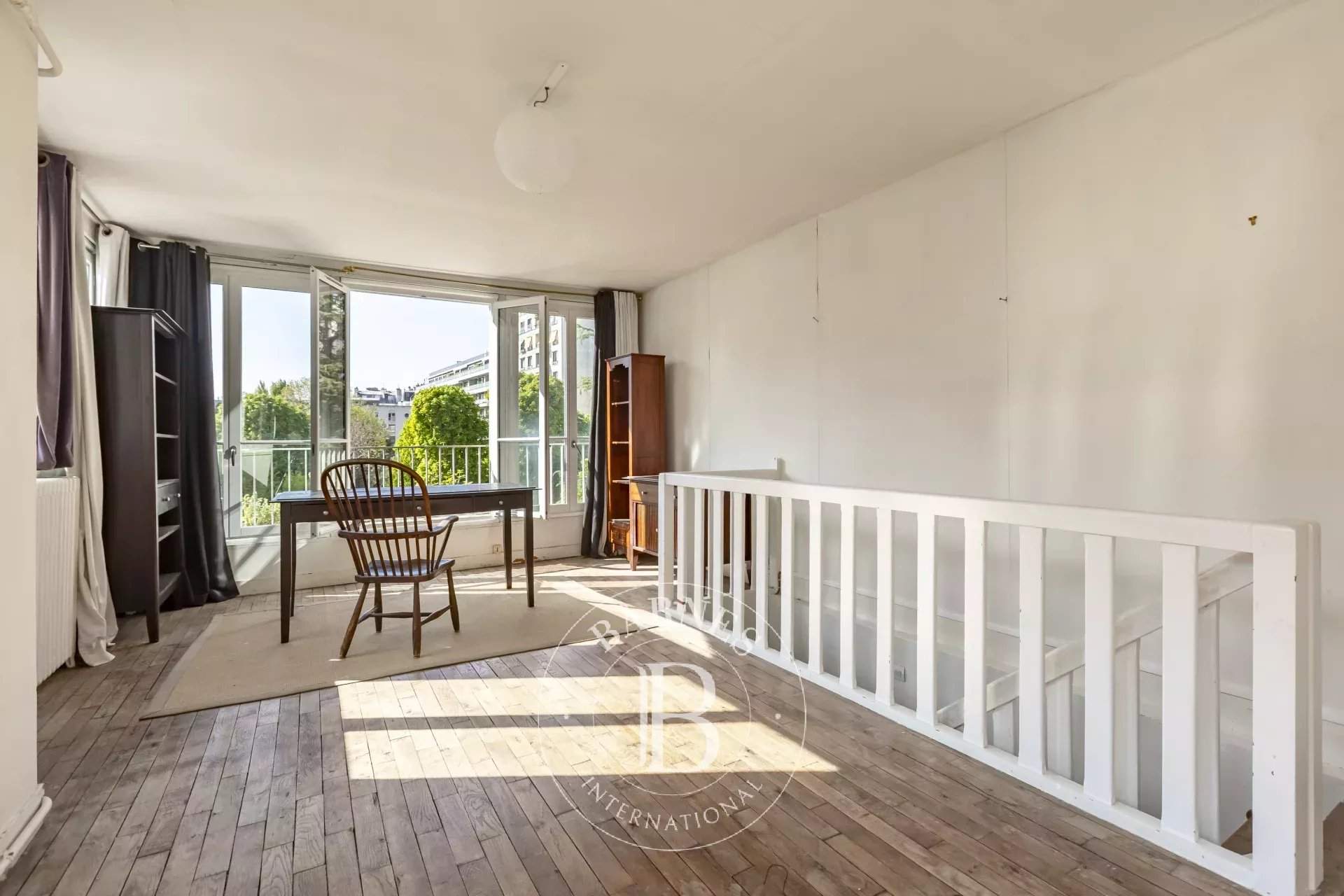 Paris  - House 5 Bedrooms - picture 12