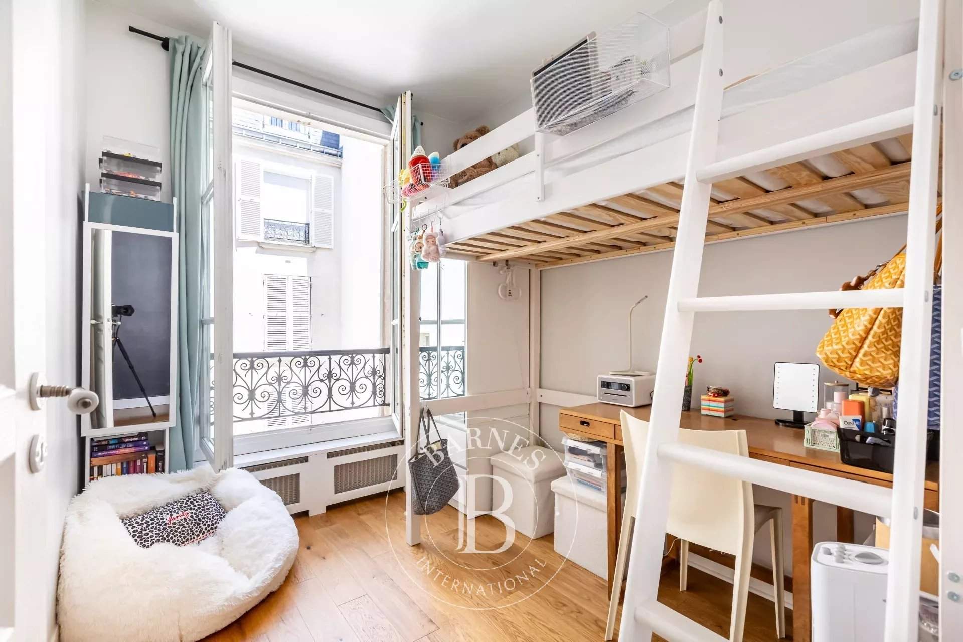 Paris  - Apartment 3 Bedrooms - picture 12