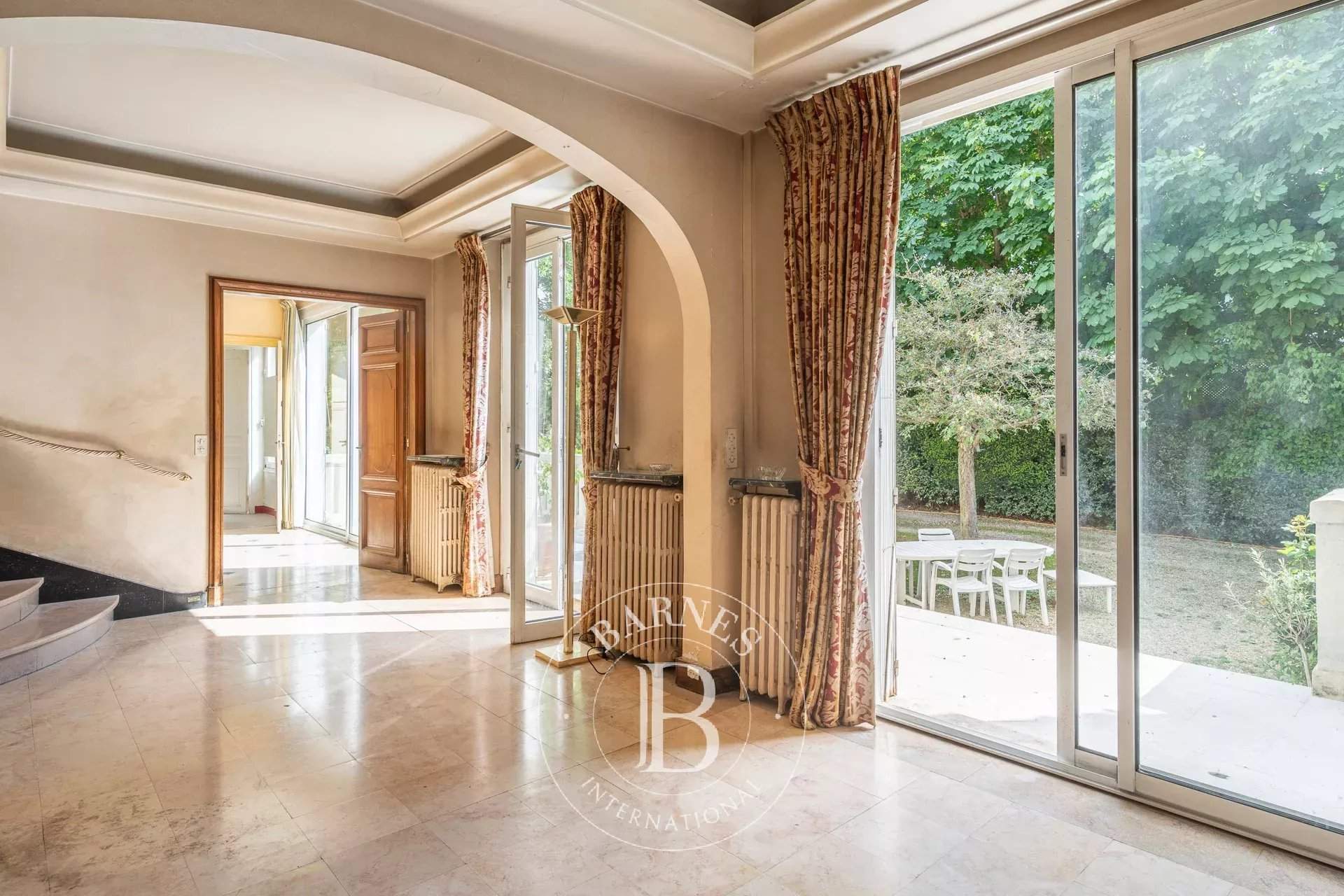 Paris  - House 10 Bedrooms - picture 16