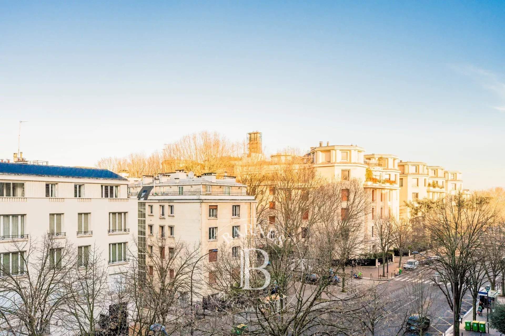 Paris  - Apartment 3 Bedrooms - picture 18