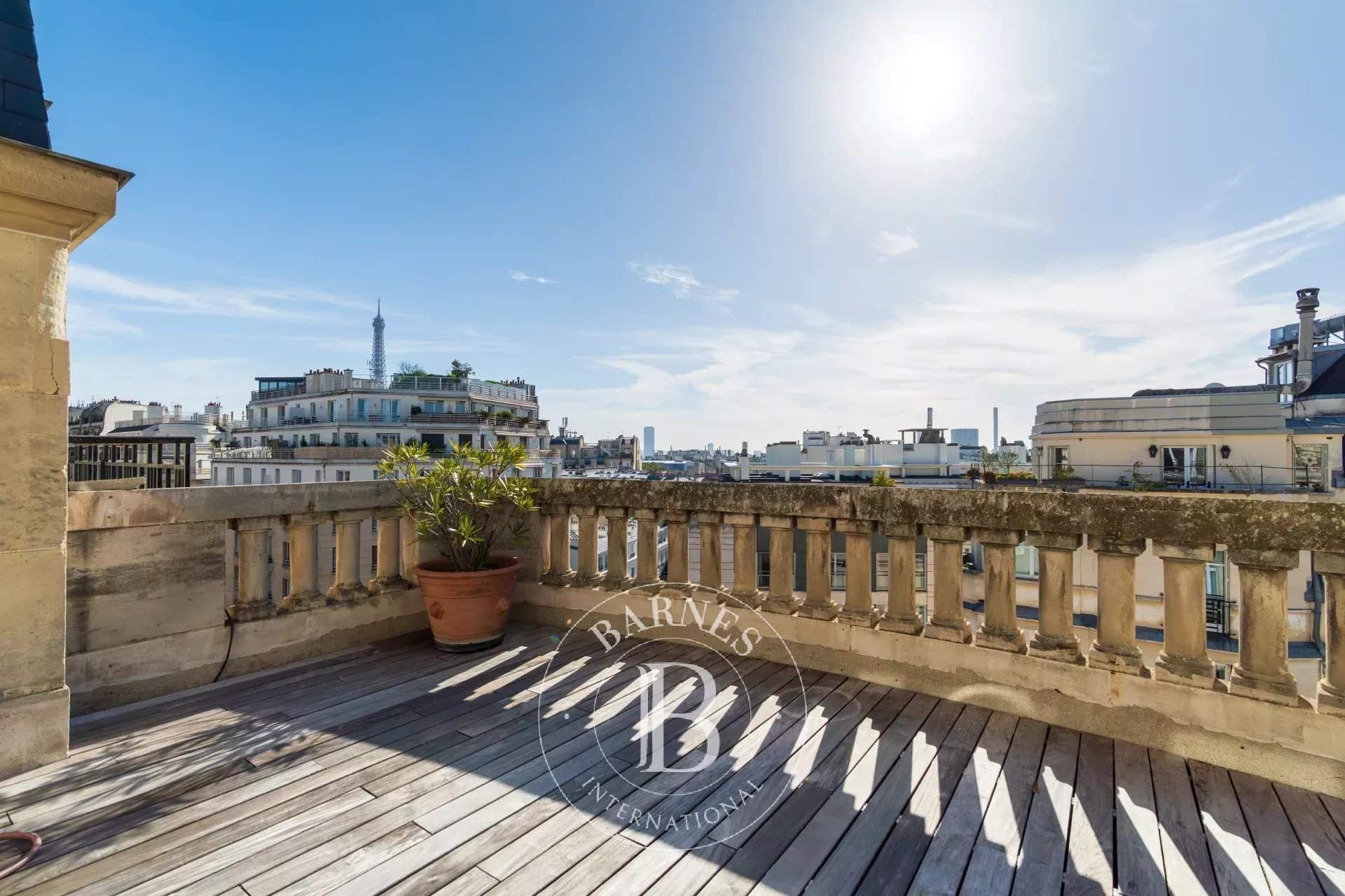 Paris  - Appartement 11 Pi&egrave;ces 5 Chambres - picture 13
