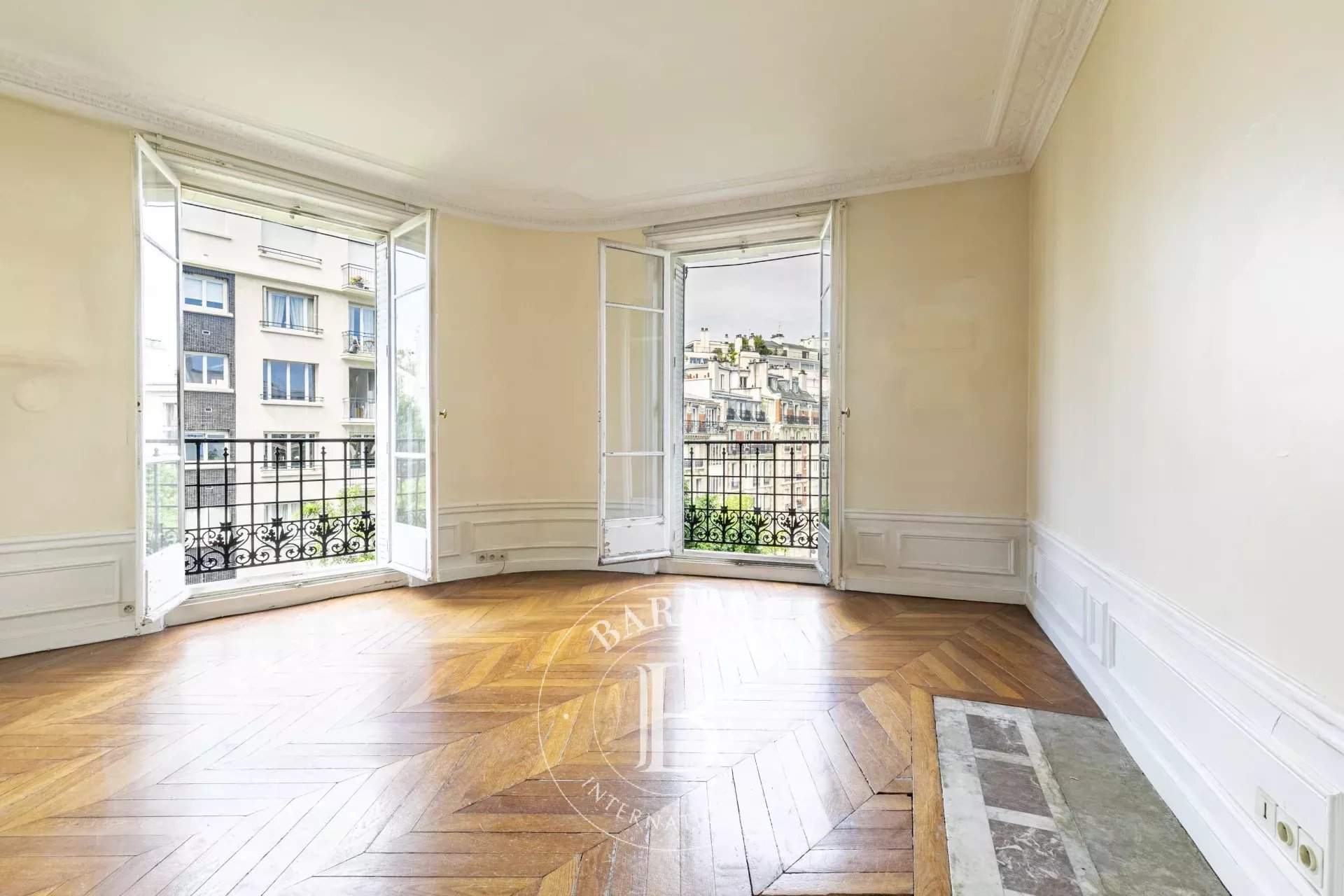 Paris  - Appartement 5 Pi&egrave;ces 3 Chambres - picture 5
