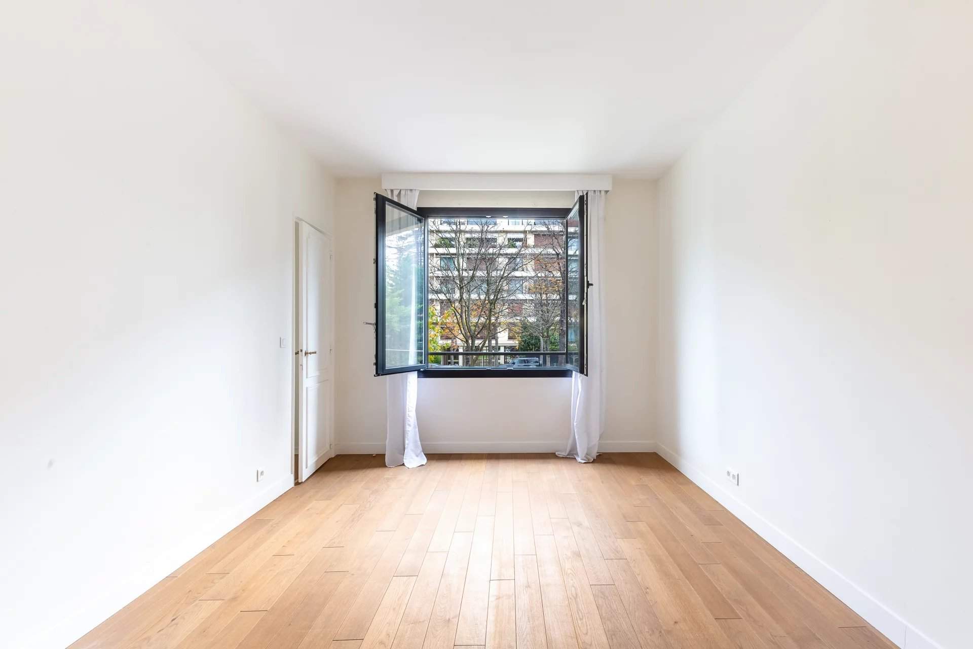 Paris  - Apartment 3 Bedrooms - picture 6