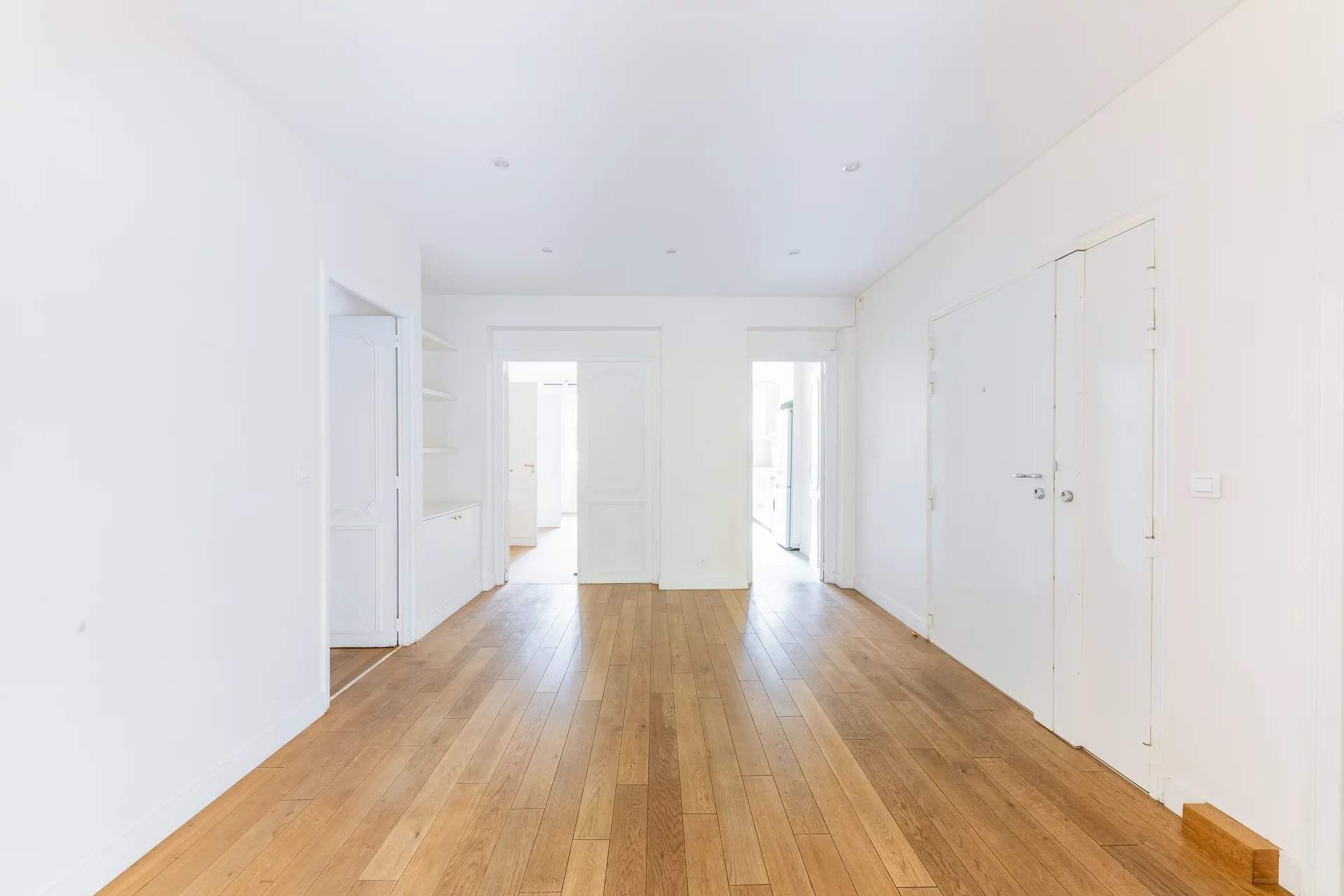 Paris  - Apartment 3 Bedrooms - picture 4