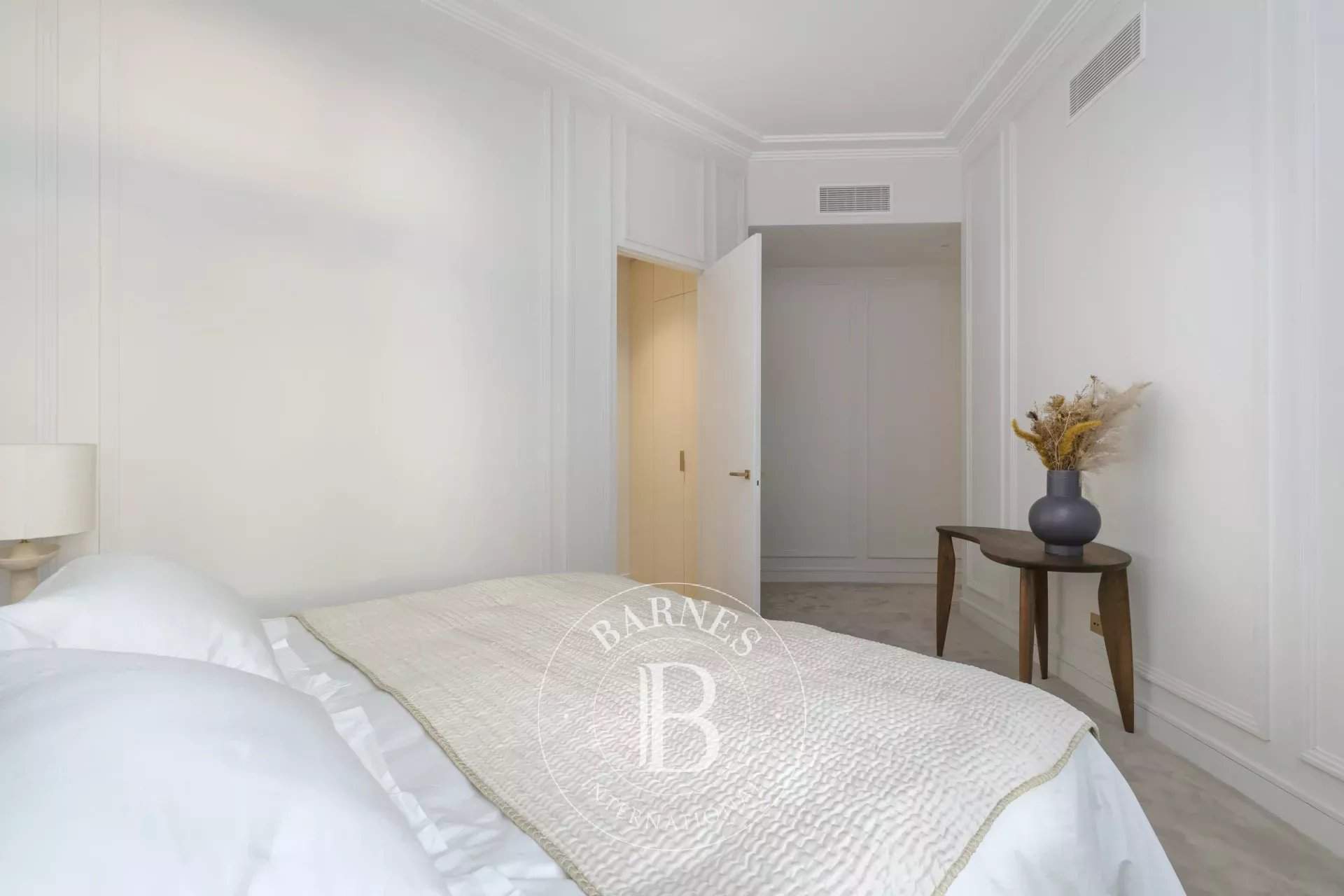 Paris  - Appartement 4 Pi&egrave;ces 2 Chambres - picture 8