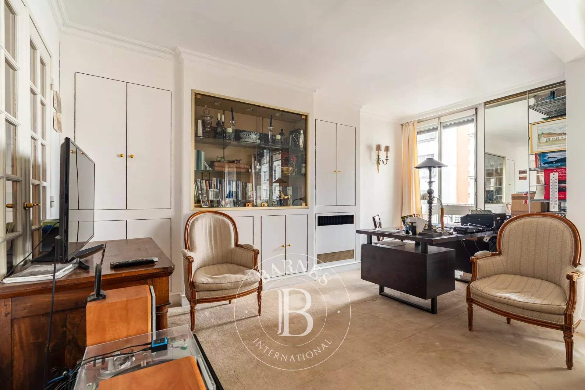 Paris  - Appartement 5 Pi&egrave;ces 3 Chambres - picture 4