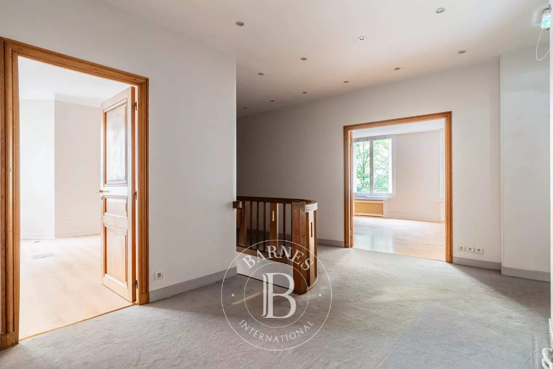 Paris  - Appartement 10 Pi&egrave;ces - picture 3