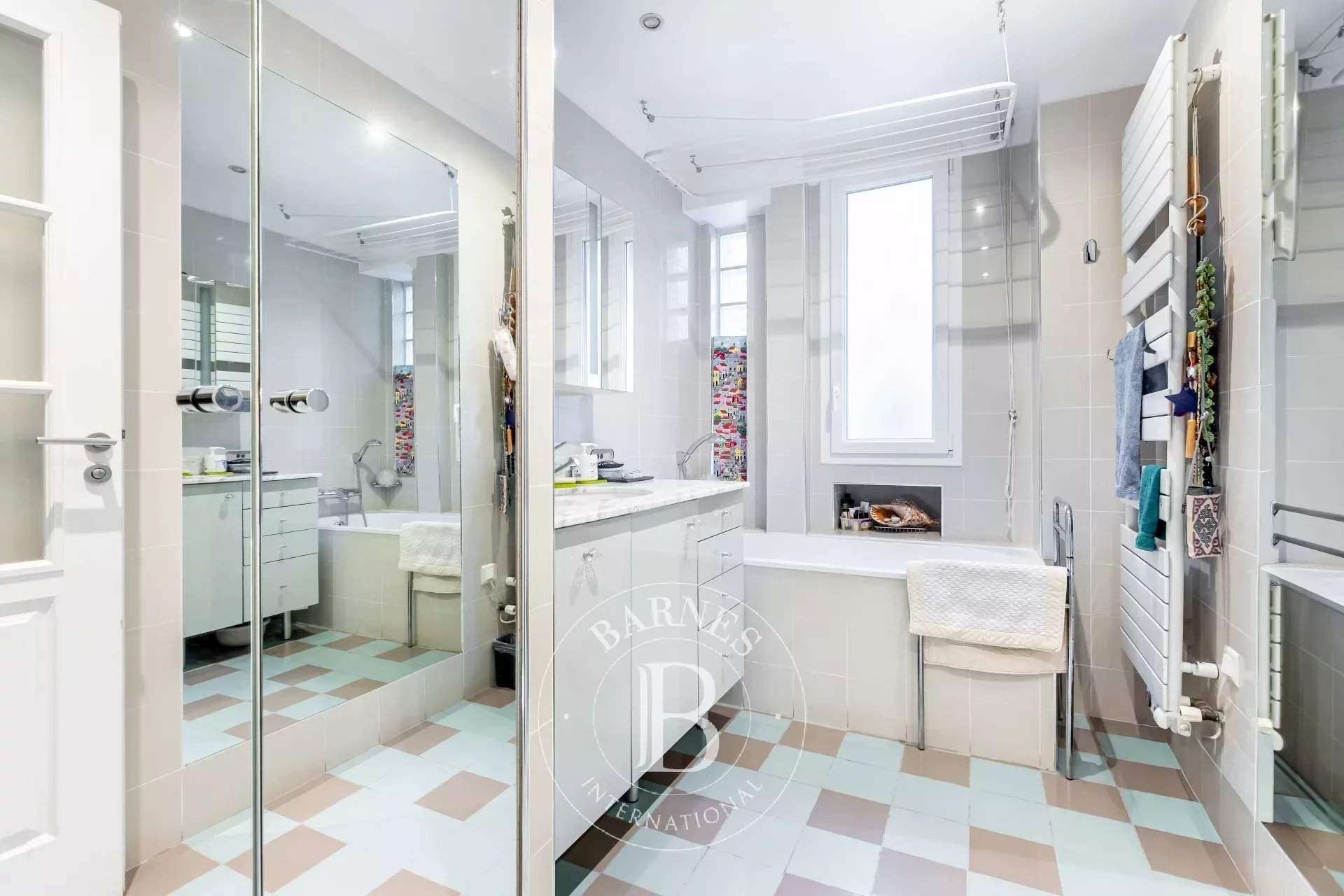 Paris  - Apartment 3 Bedrooms - picture 10