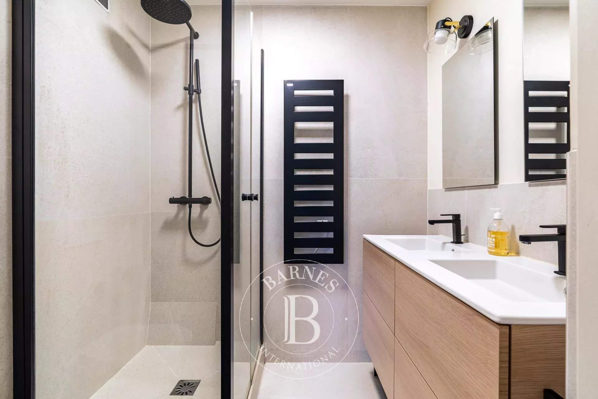 Paris  - Apartment 3 Bedrooms - picture 12