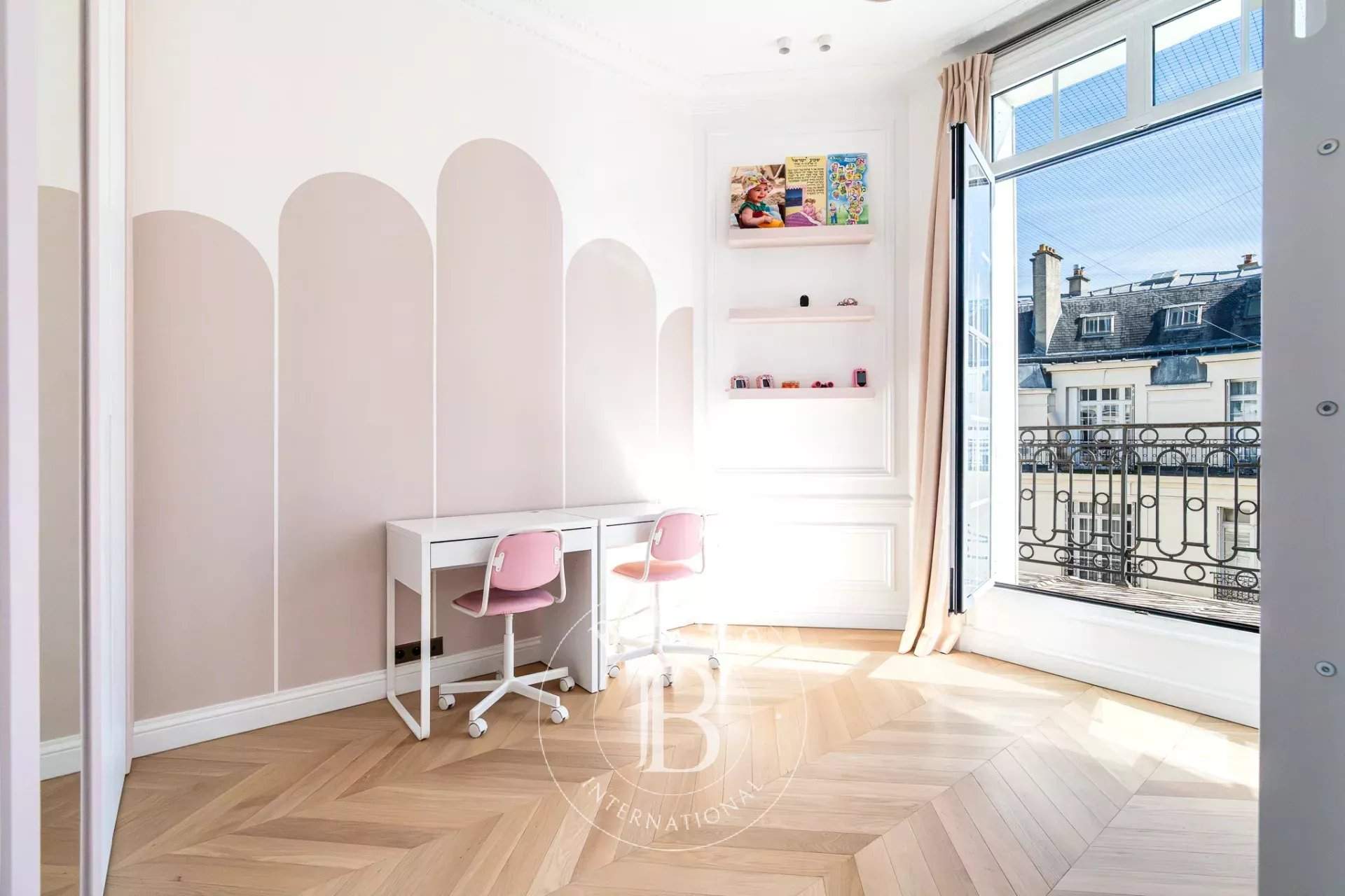 Paris  - Appartement 6 Pi&egrave;ces 4 Chambres - picture 13