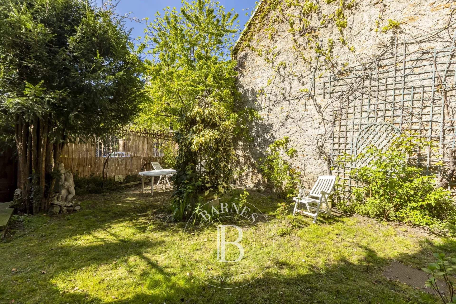 Paris  - House 5 Bedrooms - picture 20
