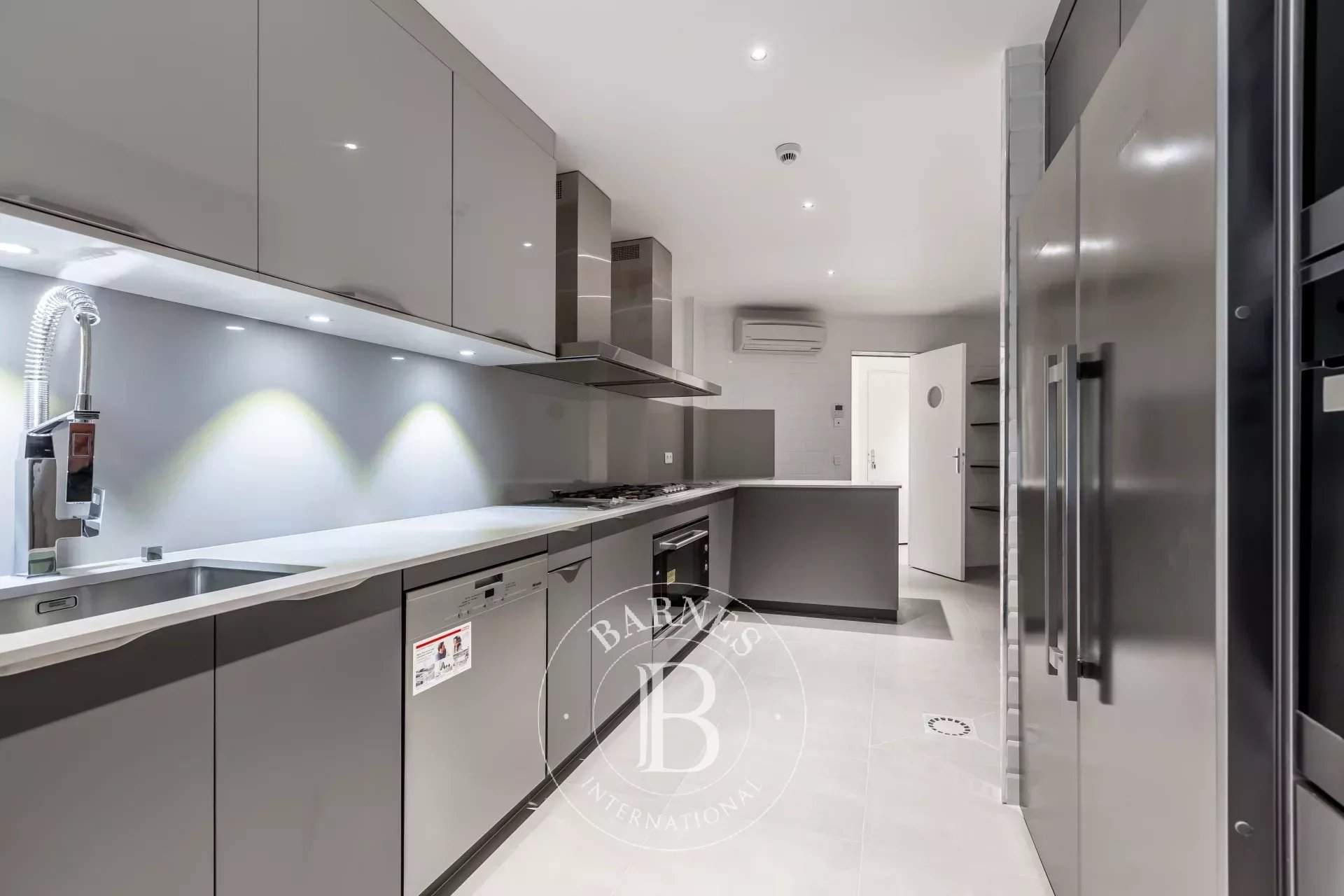 Paris  - Hôtel particulier  - picture 13