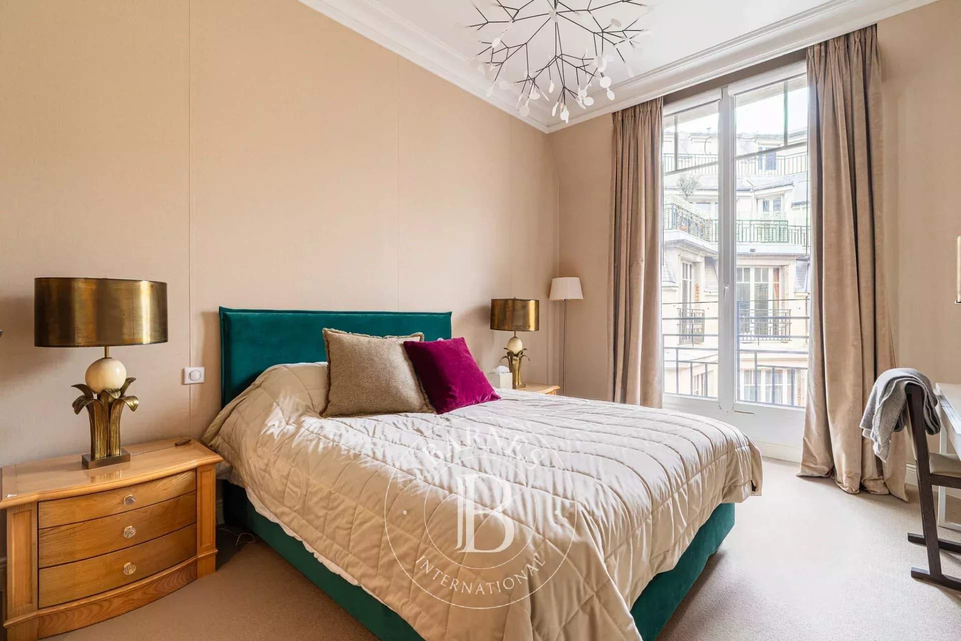 Paris  - Apartment 4 Bedrooms - picture 15