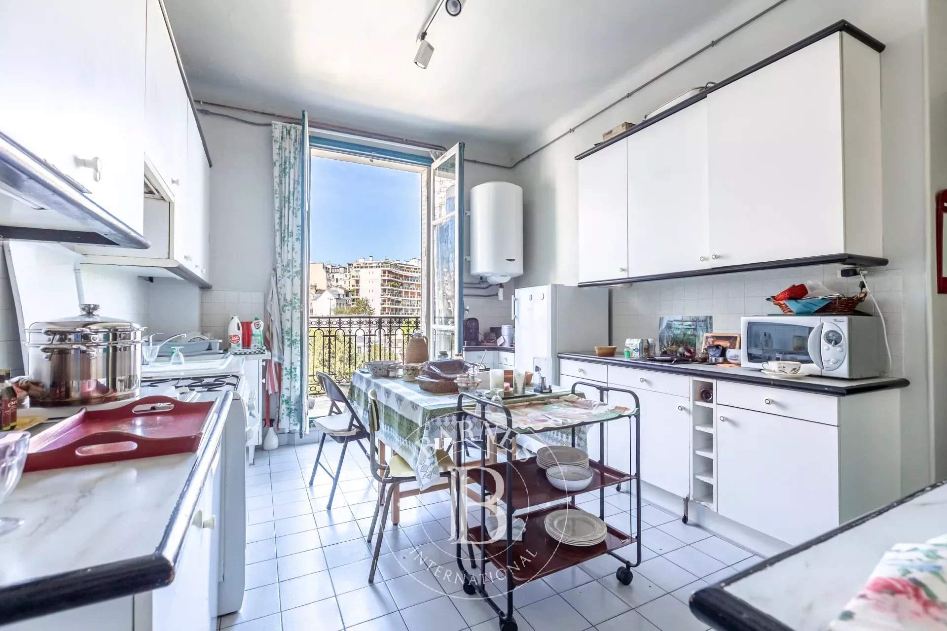 Paris  - Appartement 7 Pi&egrave;ces 4 Chambres - picture 14