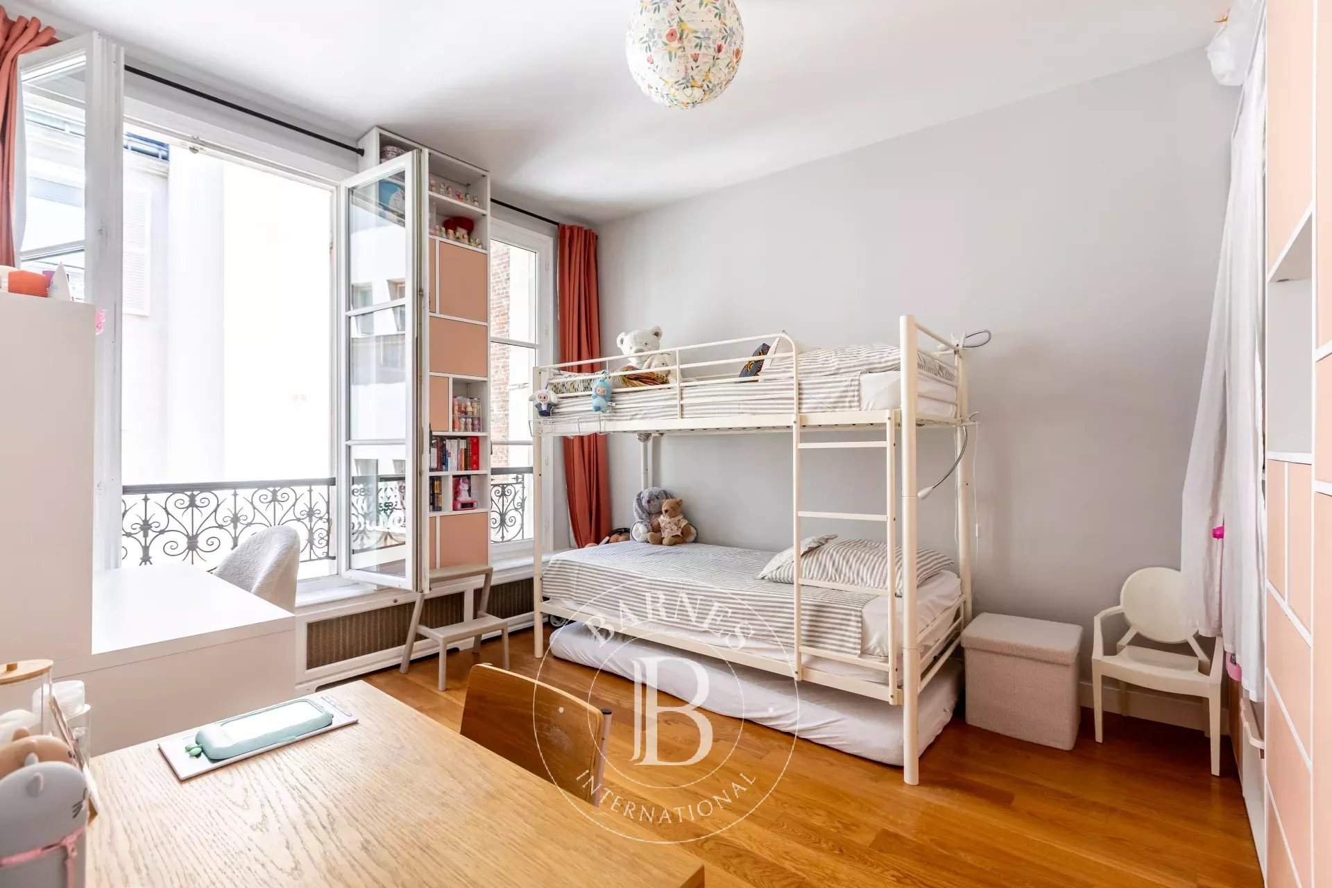 Paris  - Apartment 3 Bedrooms - picture 13