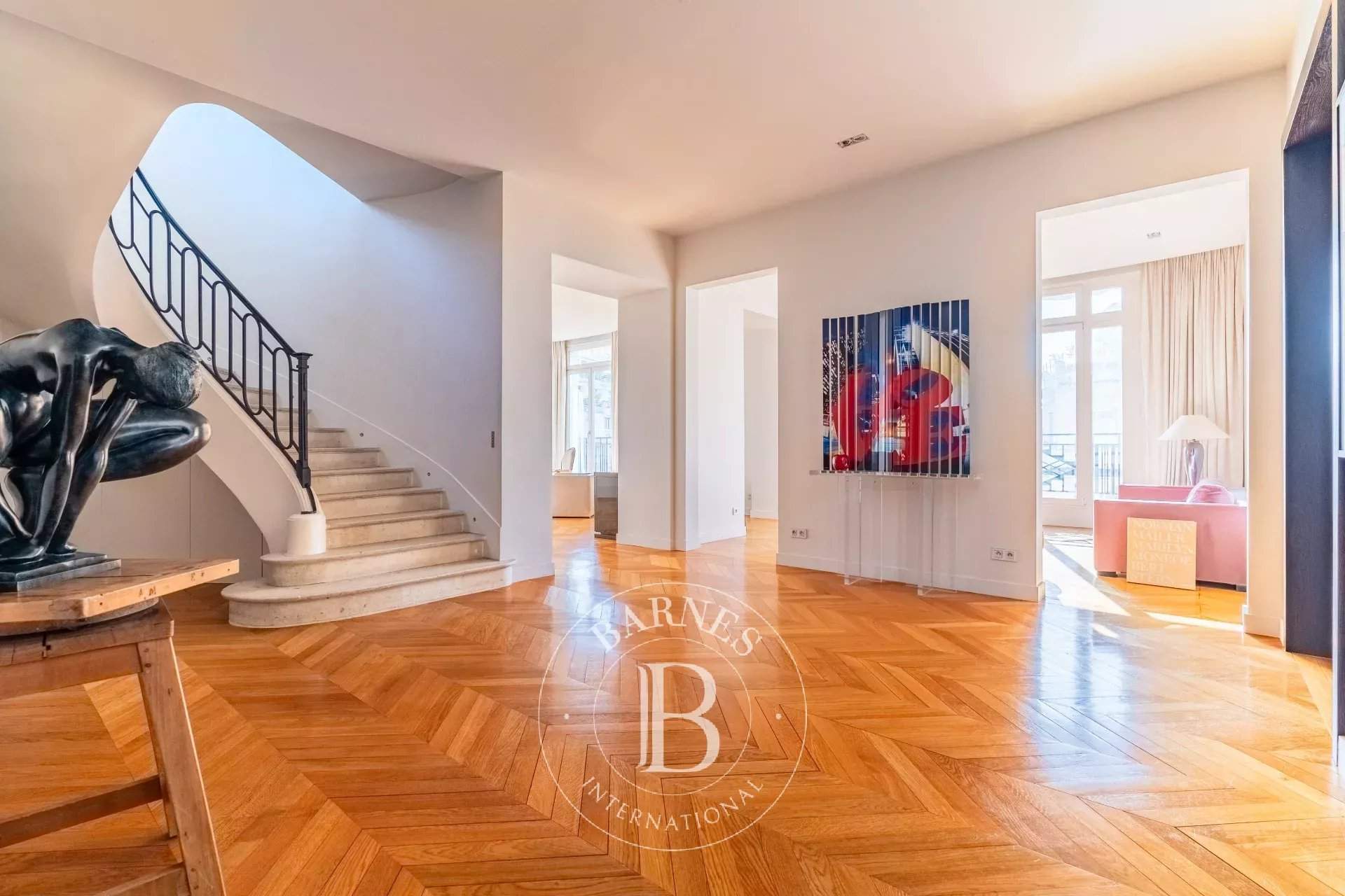 Paris  - Appartement 11 Pi&egrave;ces 5 Chambres - picture 11