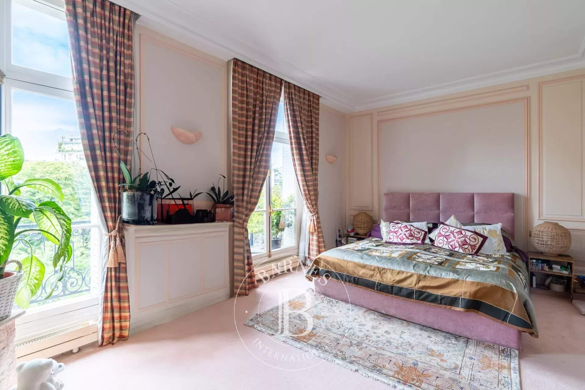 Paris  - Apartment 4 Bedrooms - picture 17