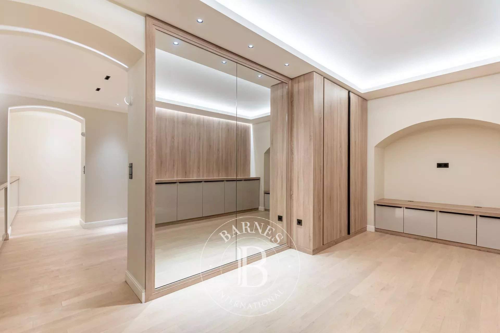 Paris  - Hôtel particulier  - picture 12