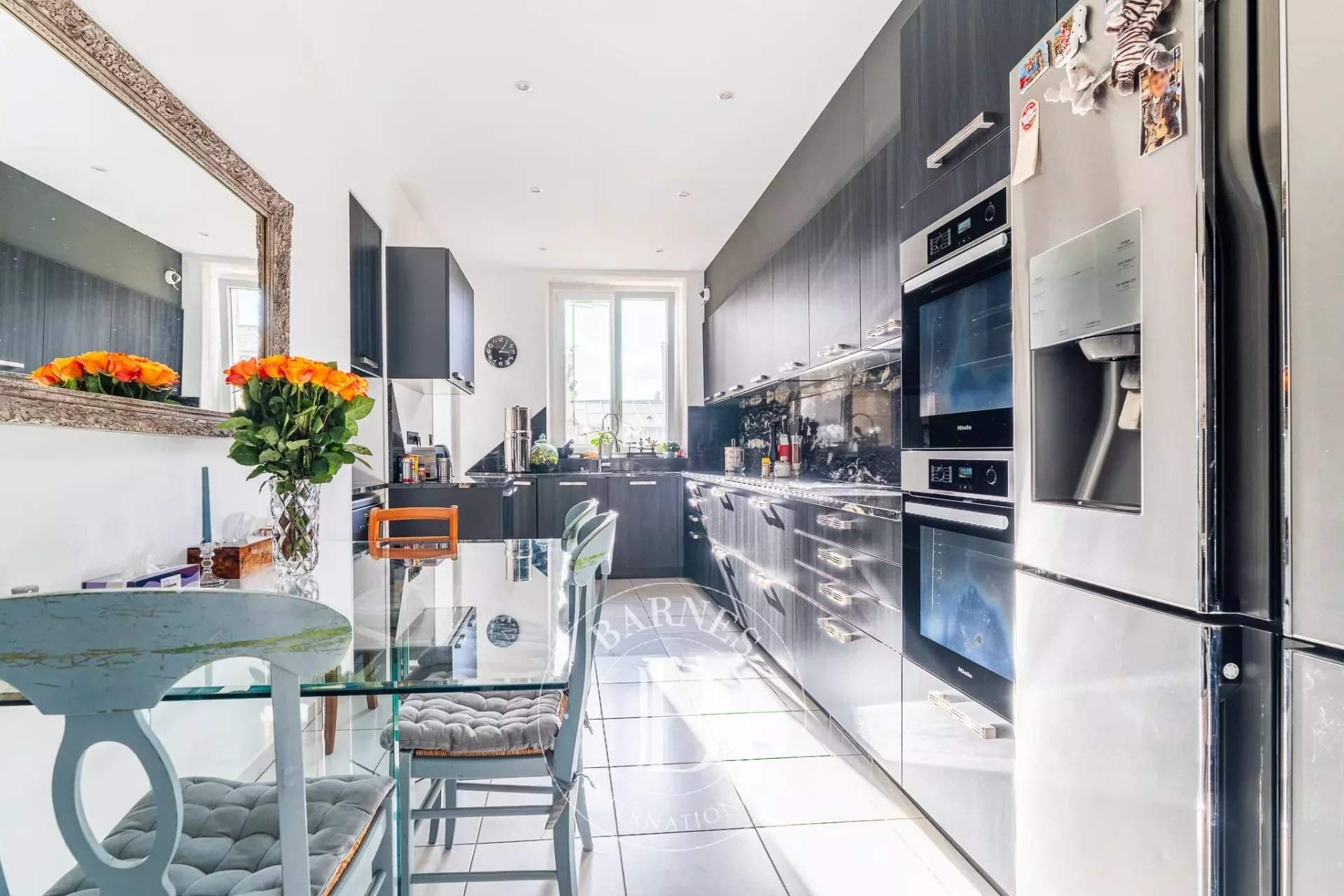 Paris  - Appartement 7 Pi&egrave;ces 4 Chambres - picture 7