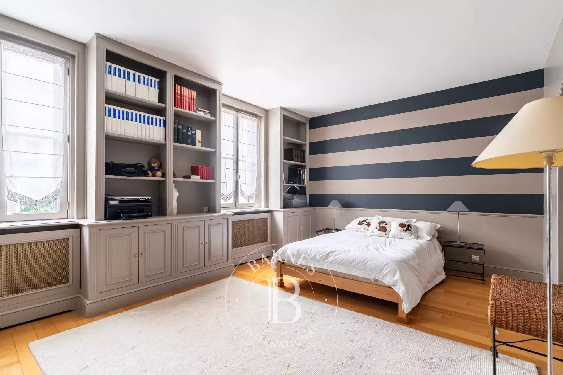 Paris  - Maison 9 Pi&egrave;ces 4 Chambres - picture 14