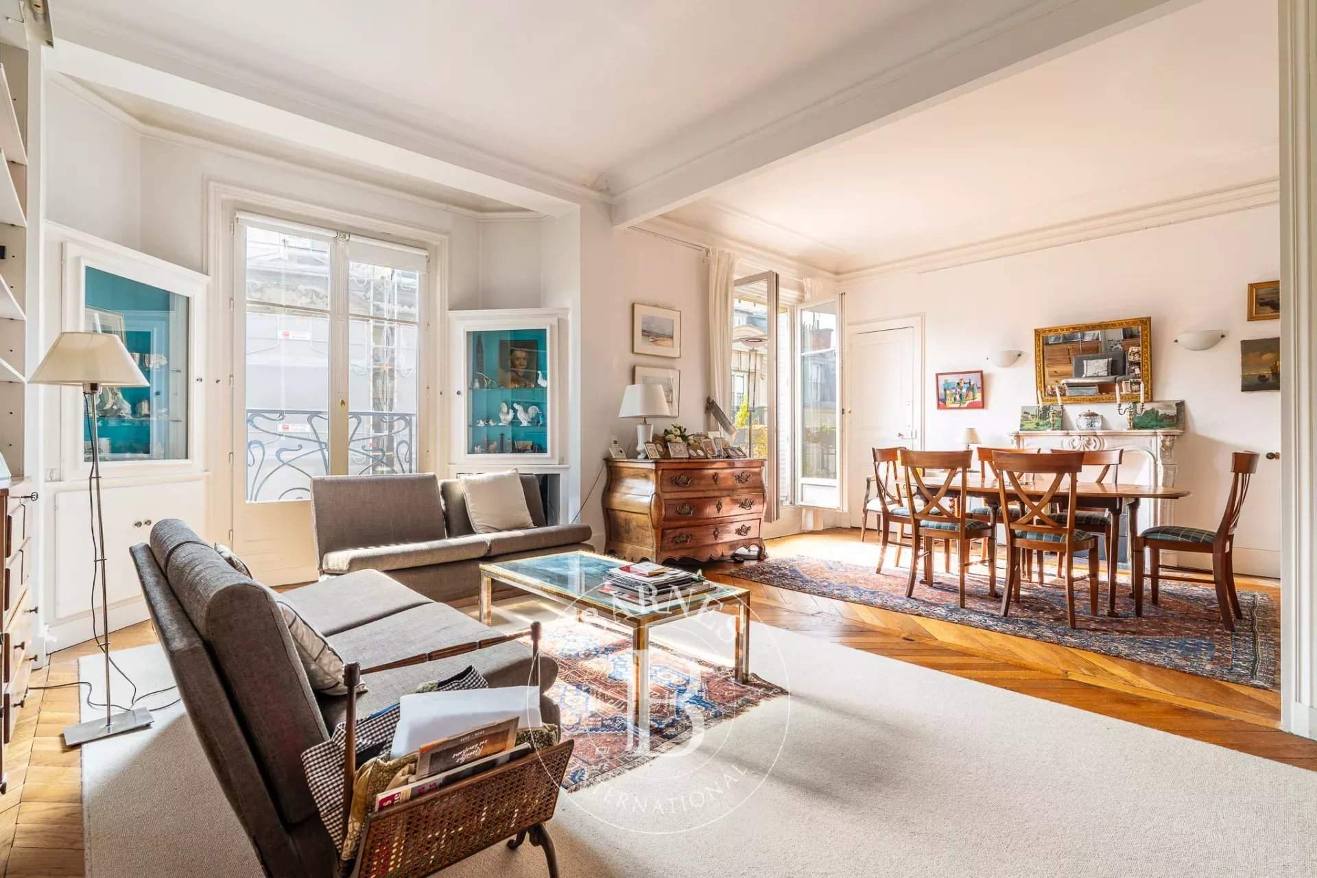 Paris  - Appartement 5 Pi&egrave;ces 3 Chambres - picture 3