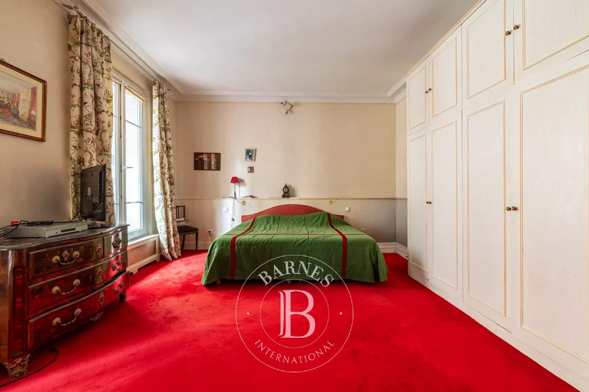 Paris  - Apartment 4 Bedrooms - picture 8