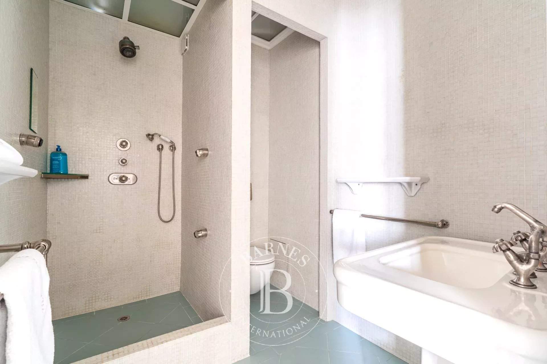 Paris  - Hôtel particulier 10 Pi&egrave;ces 5 Chambres - picture 17