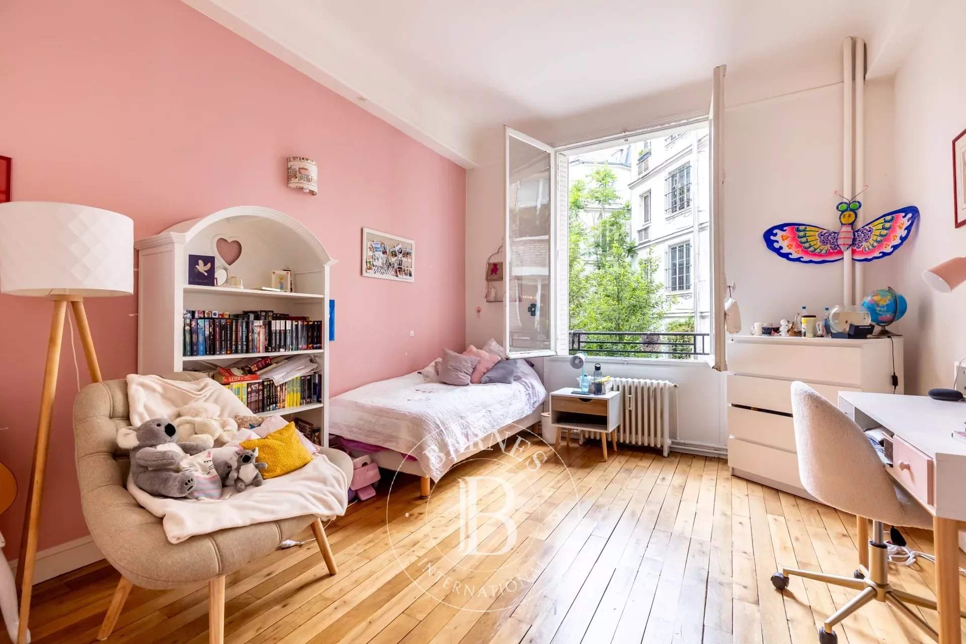 Paris  - Apartment 5 Bedrooms - picture 11