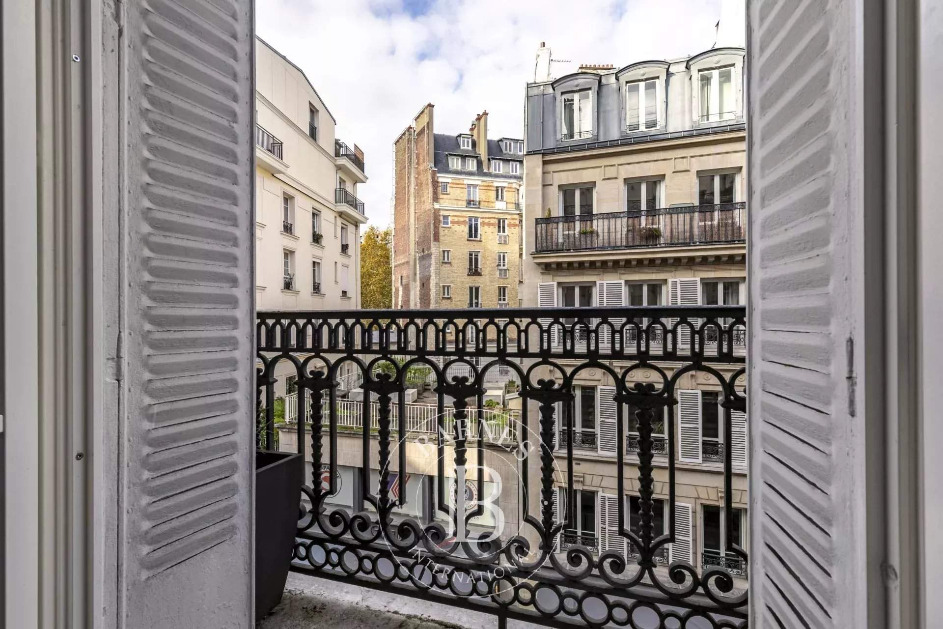 Paris  - Appartement 4 Pi&egrave;ces 3 Chambres - picture 4